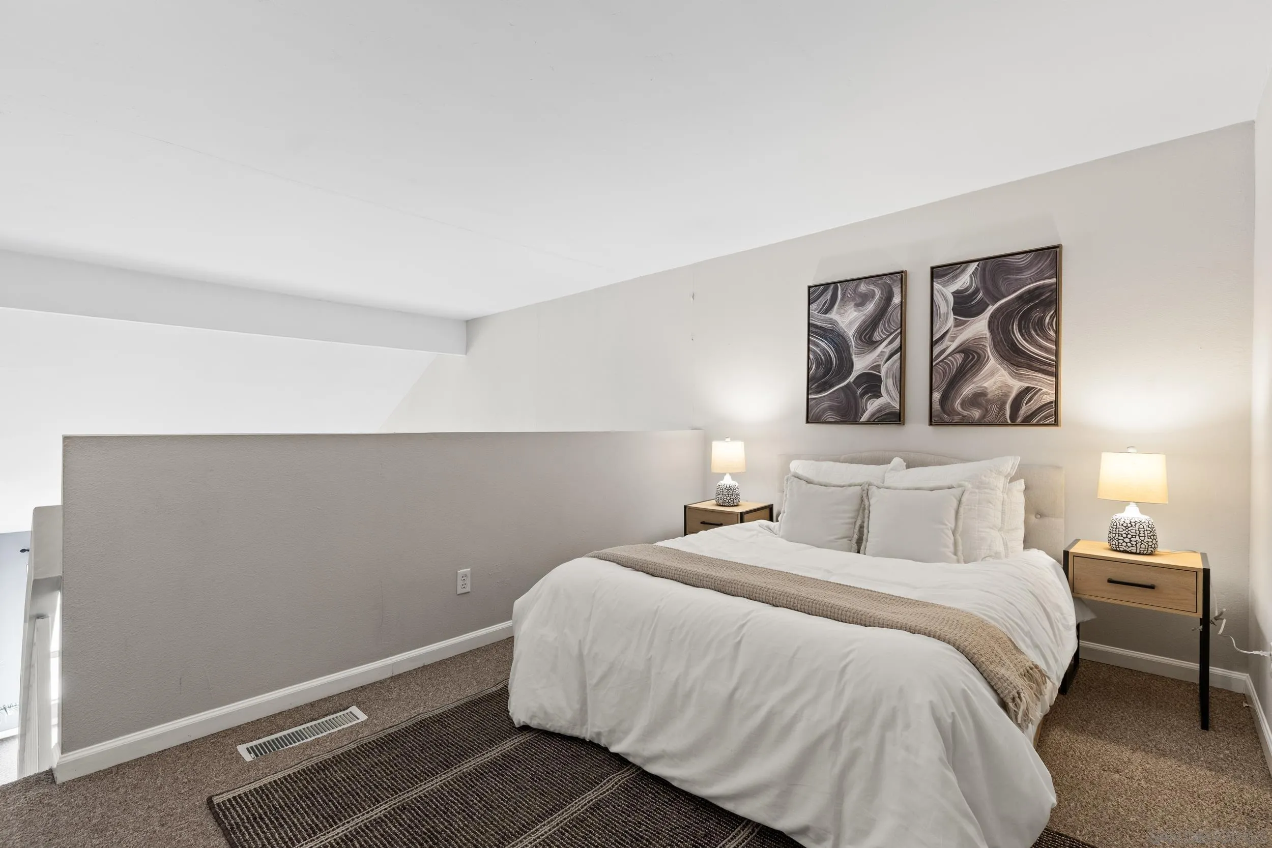 https://cdn.realtyfeed.com/cdn/127/260010829/2e79740ad6b93d1bf231051cd3b419e9.webp