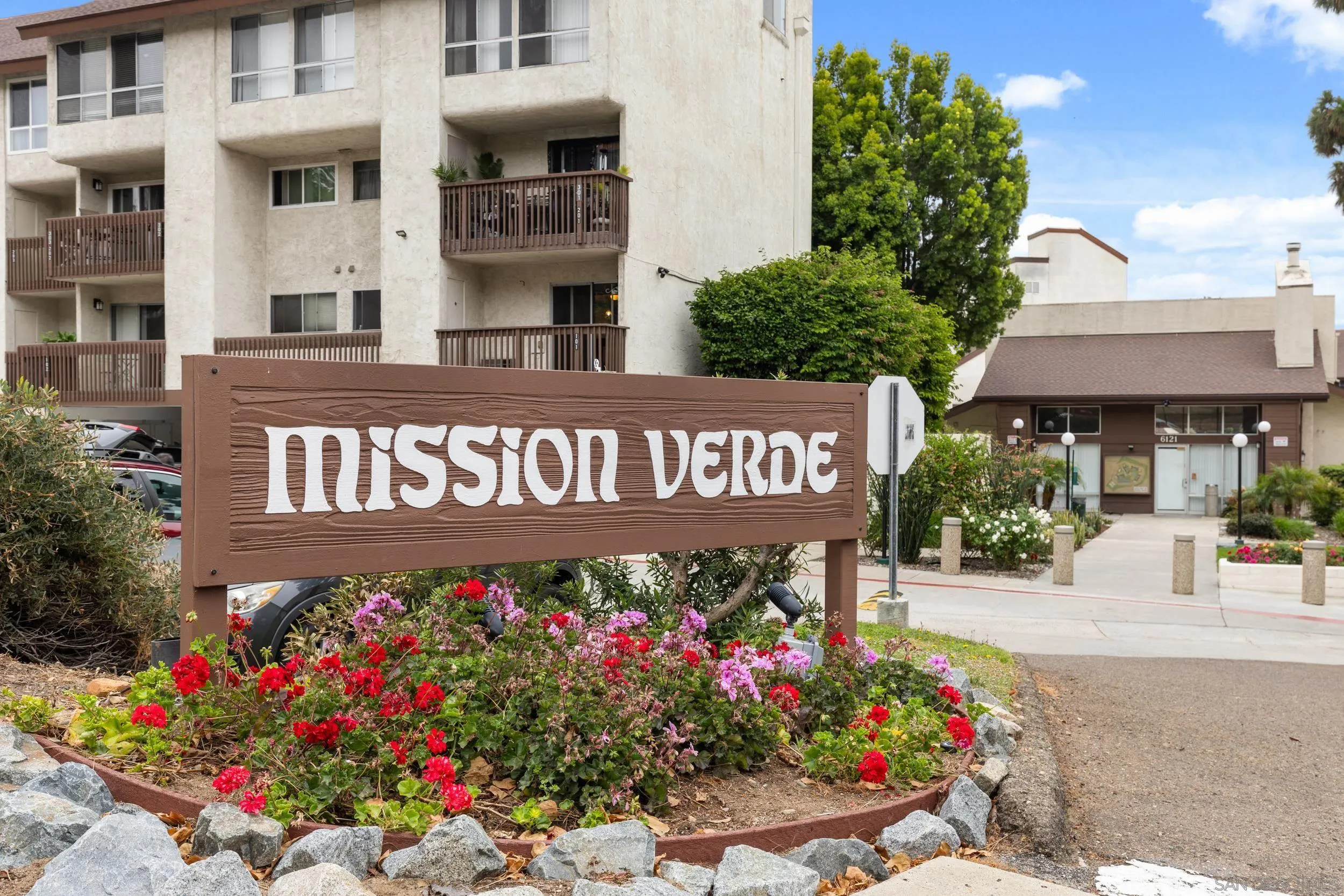 https://cdn.realtyfeed.com/cdn/127/260010829/47c8104f0146c18b46d357d6ee04a8ac.webp