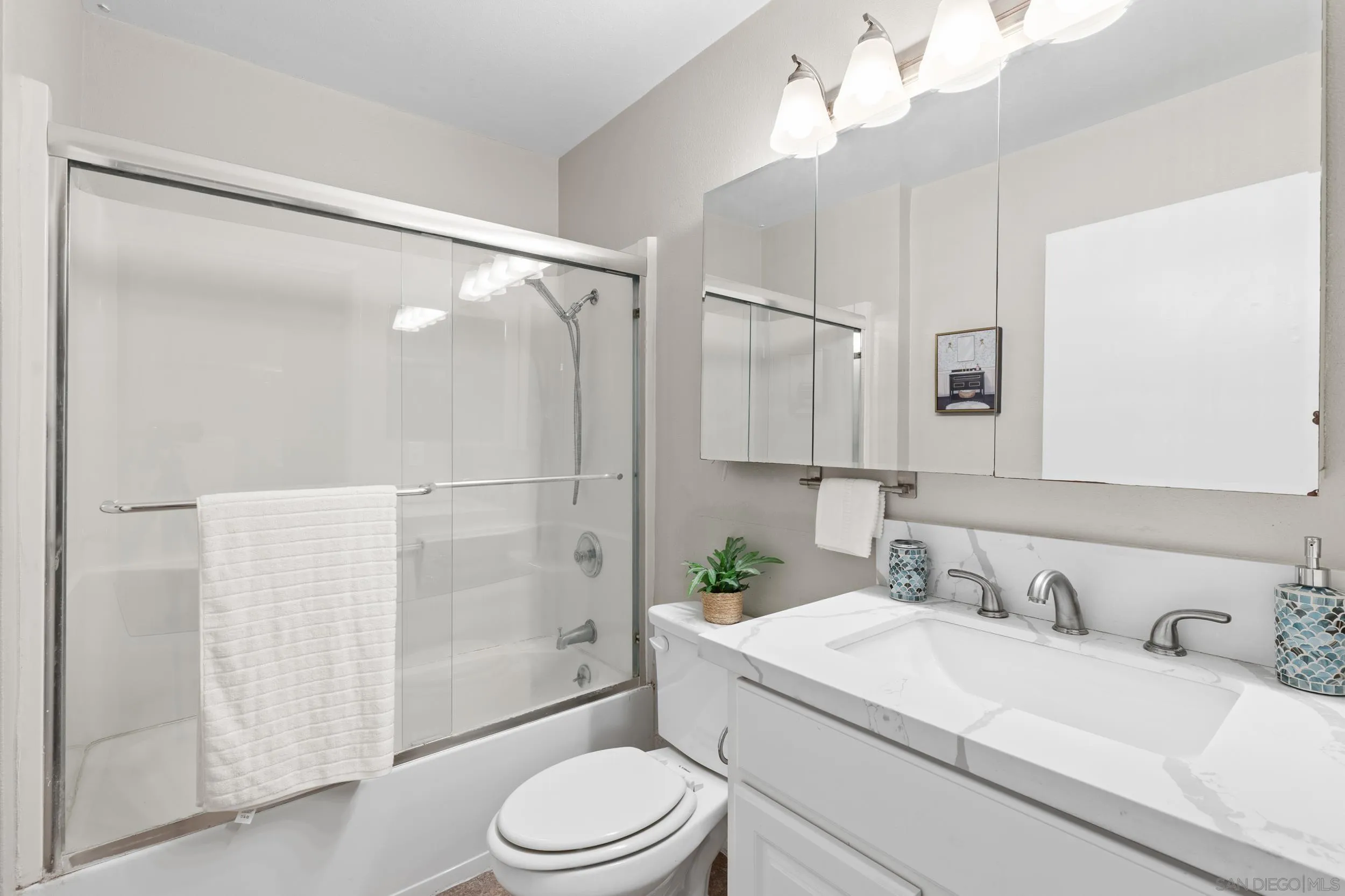 https://cdn.realtyfeed.com/cdn/127/260010829/4816cbcca48718ef63ce99b7e01d42ea.webp