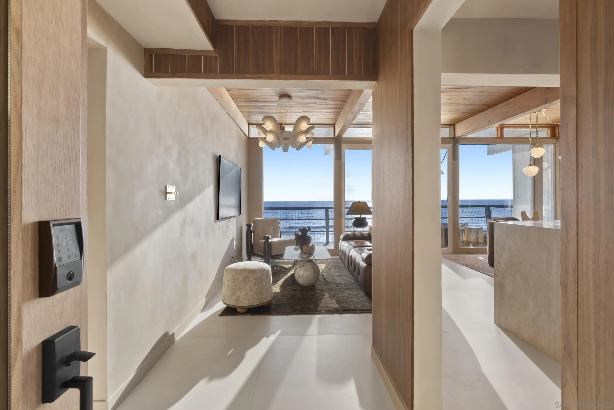 https://cdn.realtyfeed.com/cdn/127/260010833/23033b4aa2e8b0de91be4109933a5da6.webp