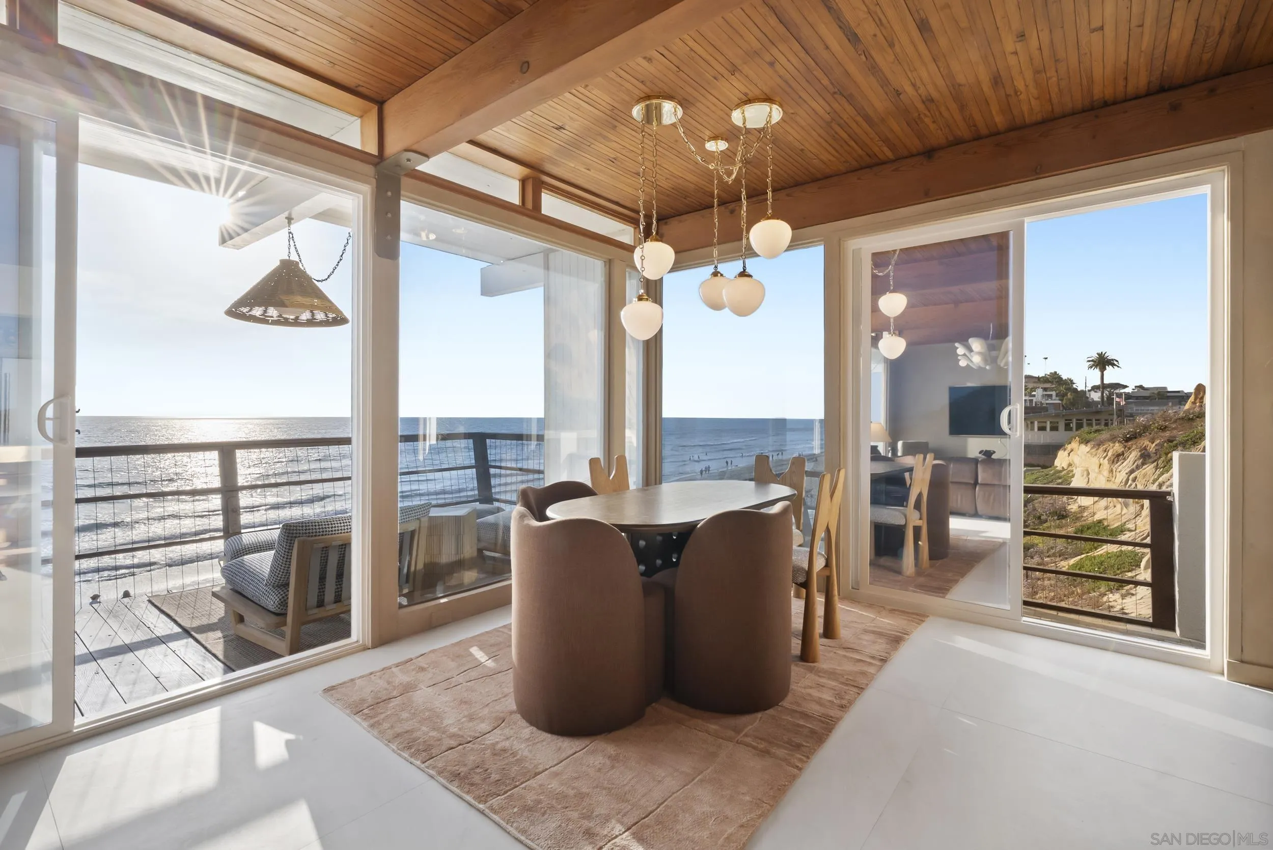 https://cdn.realtyfeed.com/cdn/127/260010833/96ad8d9a68de24419545f383332ca735.webp