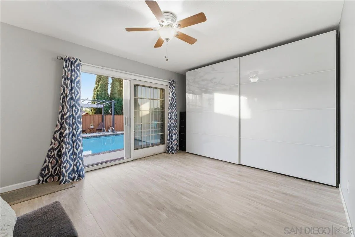 https://cdn.realtyfeed.com/cdn/127/260010839/564c0e1da92ece5e391e3e65d68228a6.webp
