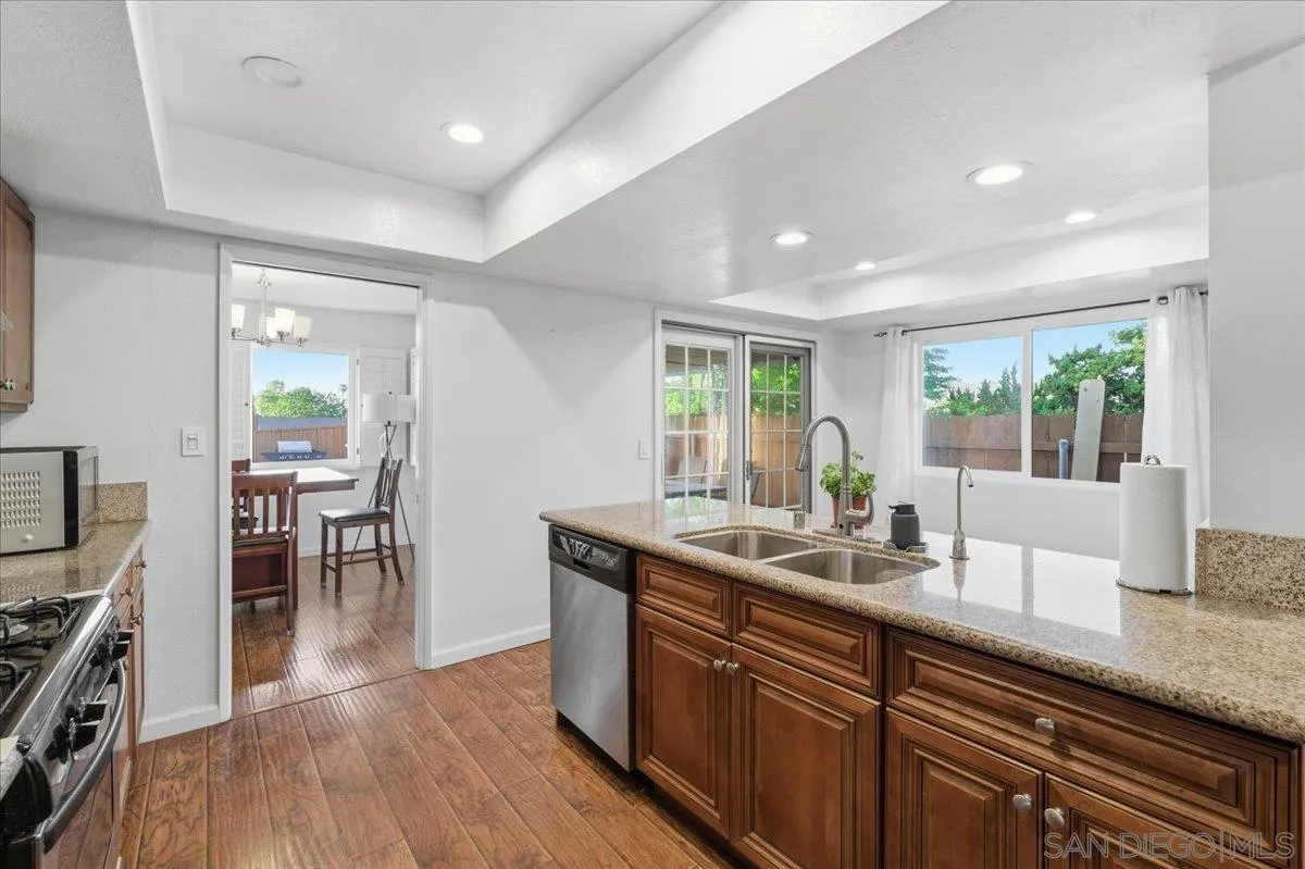 https://cdn.realtyfeed.com/cdn/127/260010839/7cee46c82d13512912efe22d67343f46.webp