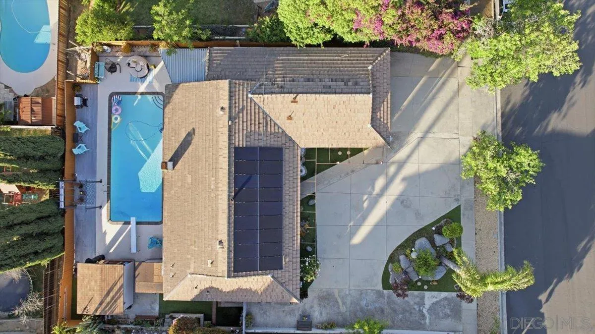 https://cdn.realtyfeed.com/cdn/127/260010839/cc10f2e6f34101d0f4df0fd7208f3bff.webp
