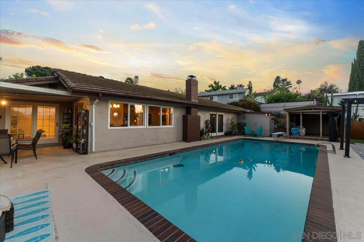 https://cdn.realtyfeed.com/cdn/127/260010839/cd7ab2ea0d56331e5be670a99478d381.webp