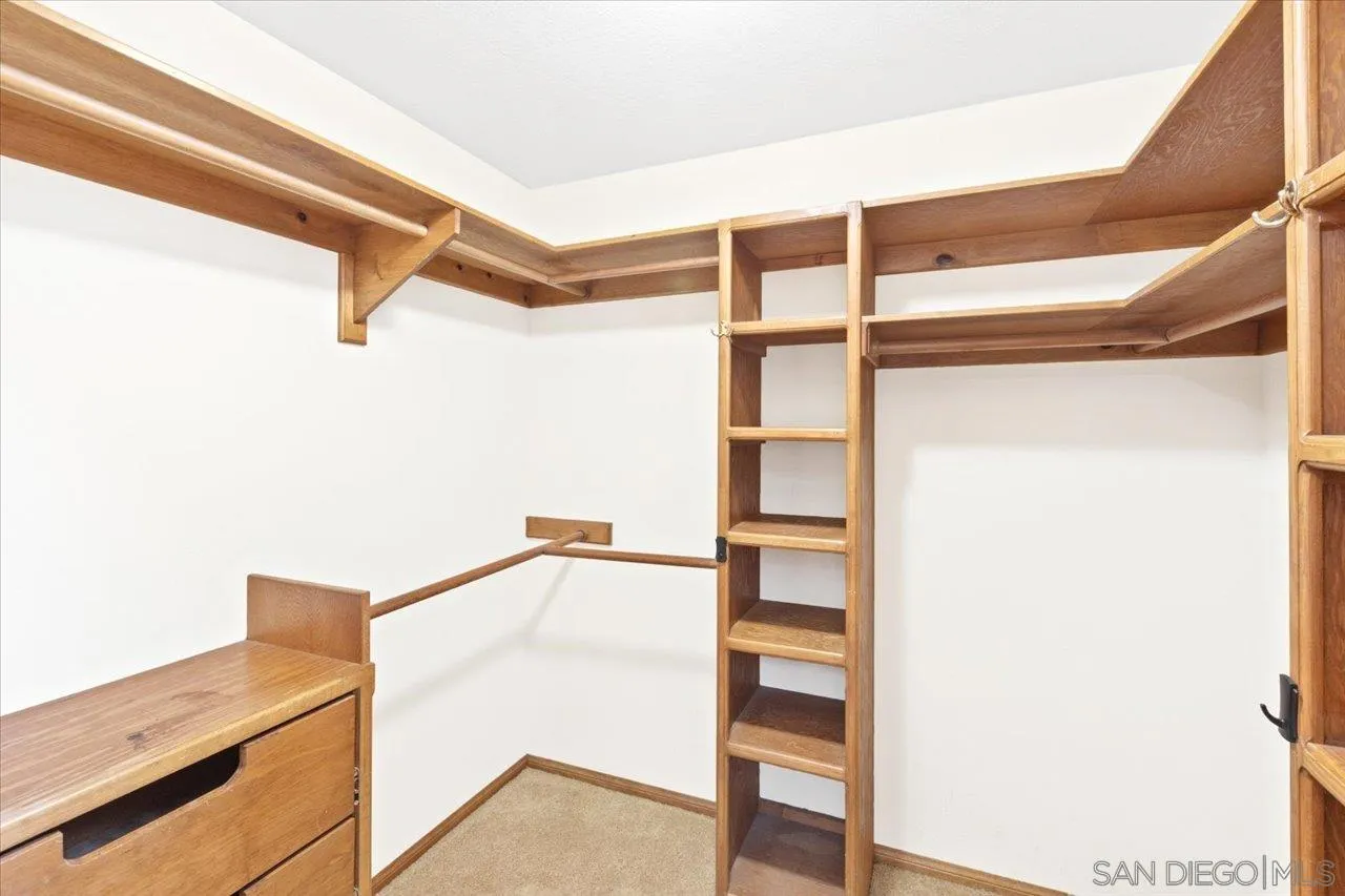 https://cdn.realtyfeed.com/cdn/127/260010840/6e2b0501801991e004661a610f643945.webp