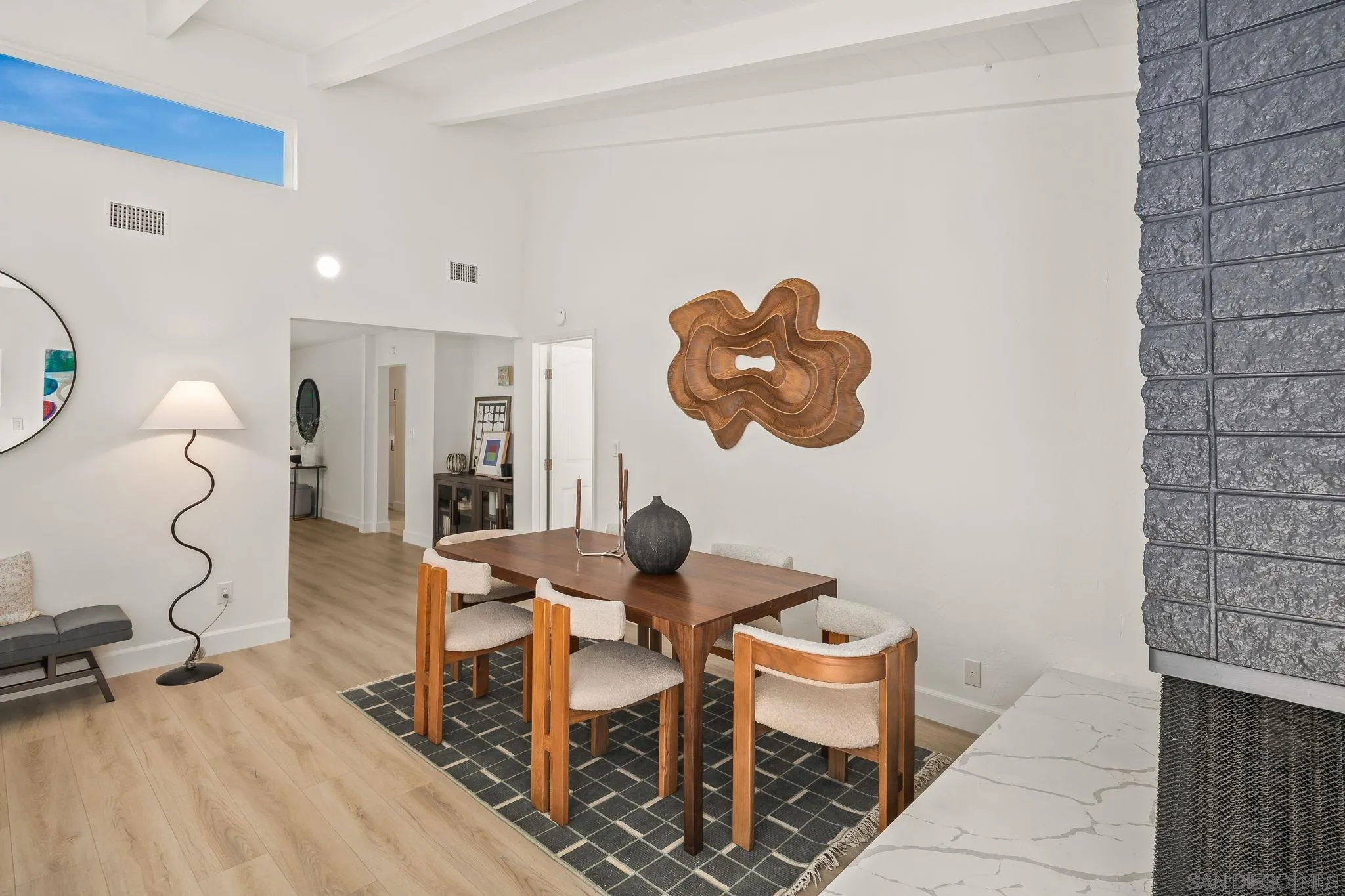 https://cdn.realtyfeed.com/cdn/127/260010850/16a8403929d443313211d56750a79974.webp