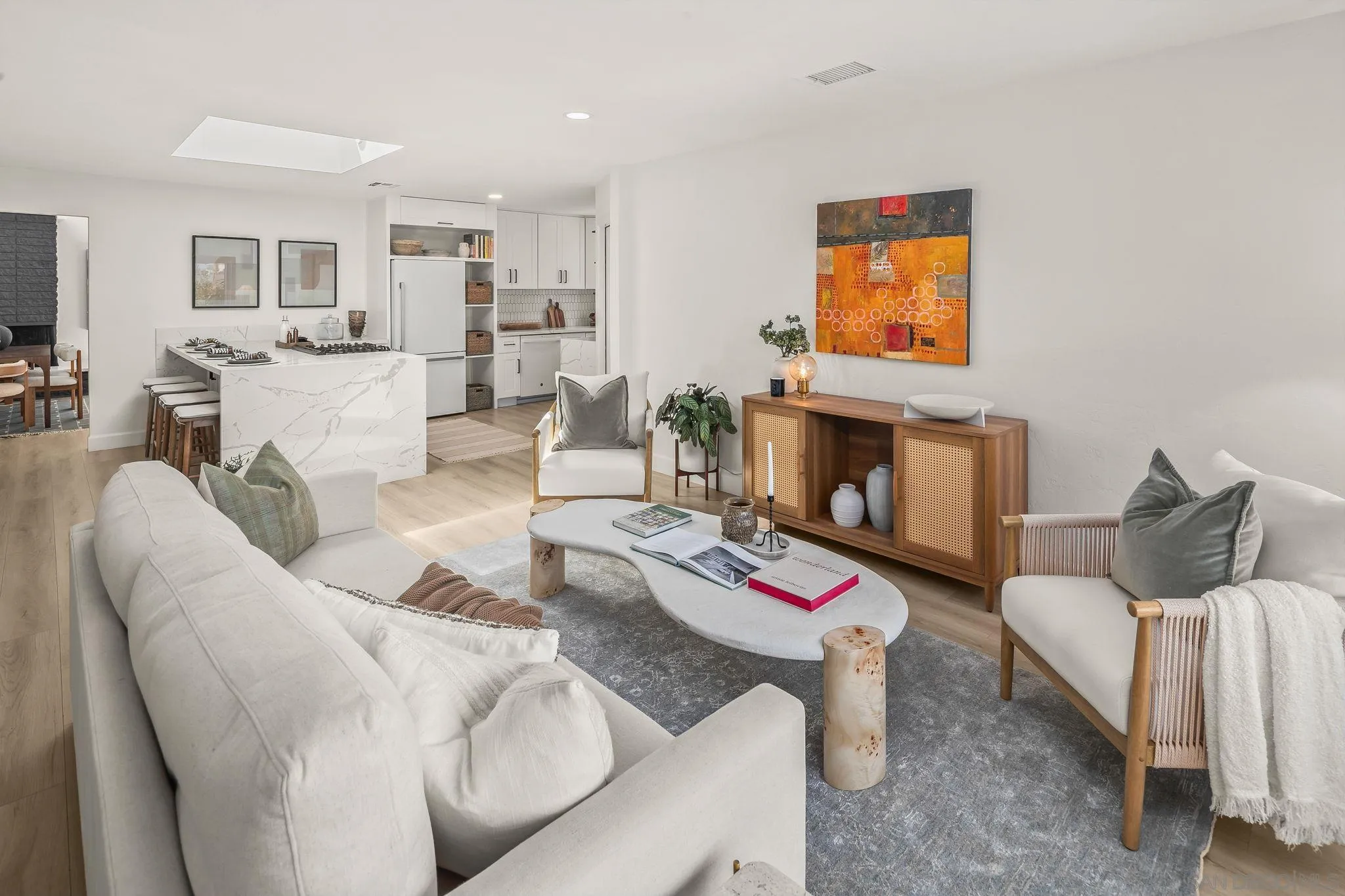 https://cdn.realtyfeed.com/cdn/127/260010850/2c24c0a7ccf6ca8529a53513c3ef247c.webp