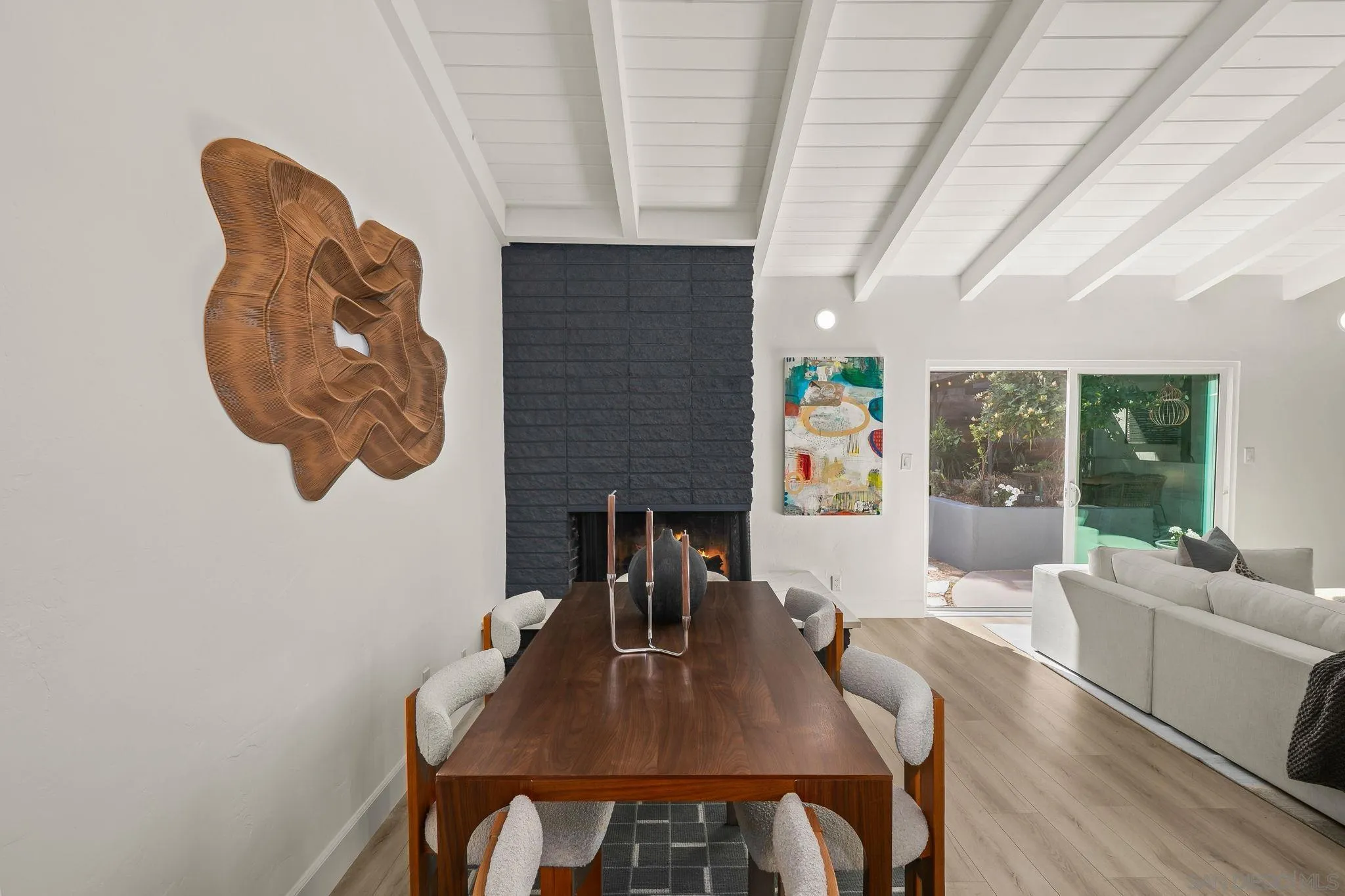 https://cdn.realtyfeed.com/cdn/127/260010850/c9a223e201bf47b75486c5c6d1869d77.webp