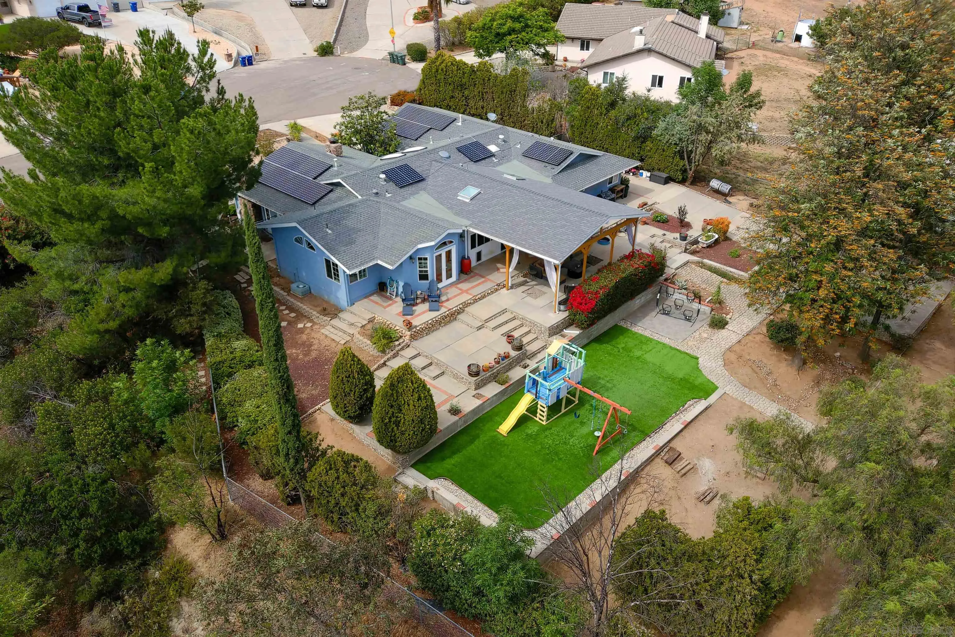 https://cdn.realtyfeed.com/cdn/127/260010853/7c8beafdbe097fdc15cbe474d69d1f13.webp