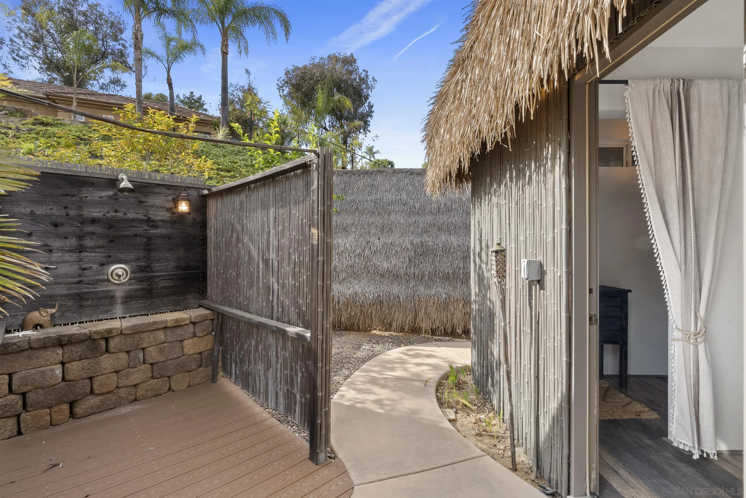 https://cdn.realtyfeed.com/cdn/127/260010854/49d0f45ea8d92a9e70f32ed80fae54ad.webp