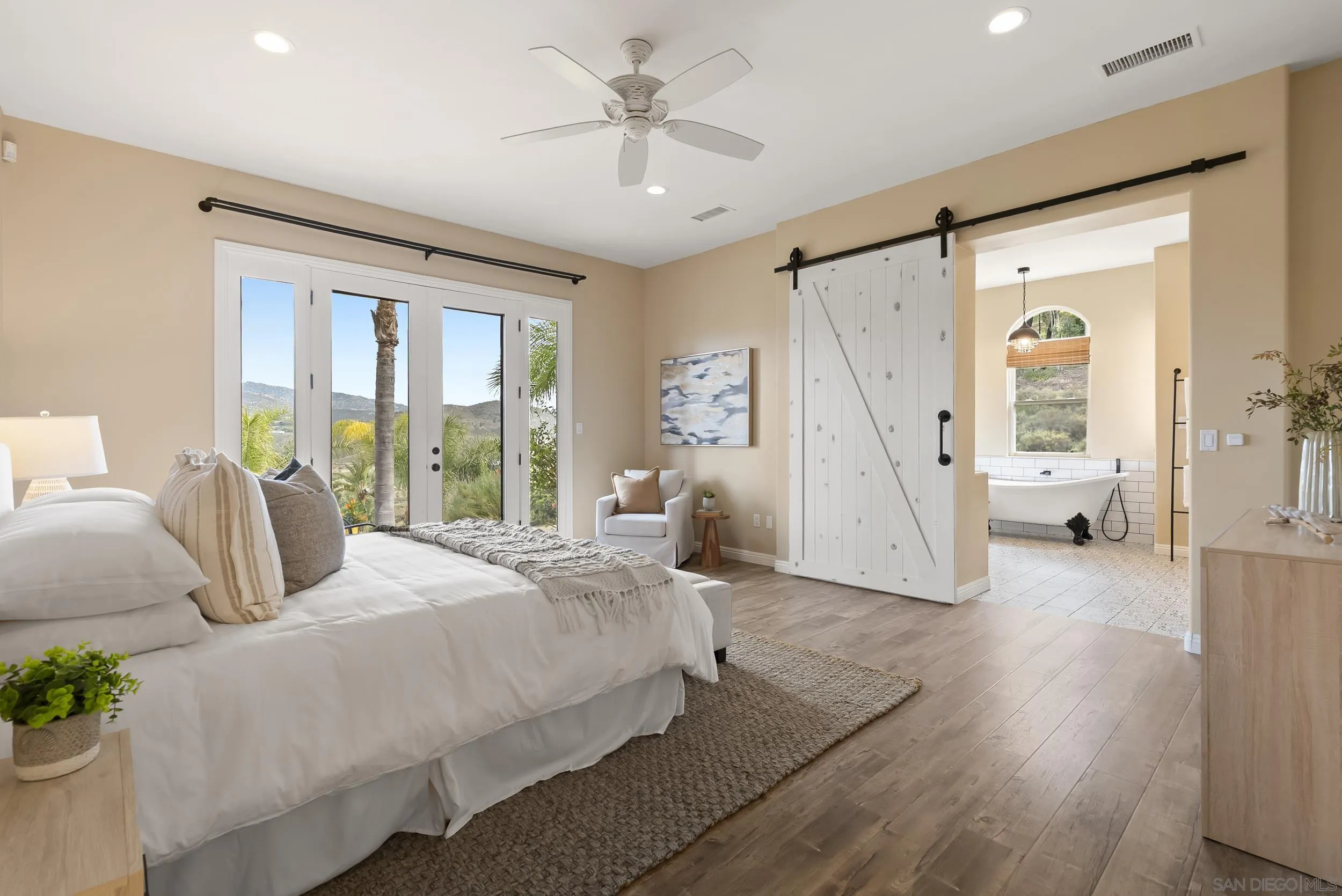 https://cdn.realtyfeed.com/cdn/127/260010854/70b52e44fed56d541ffde85582578cab.webp
