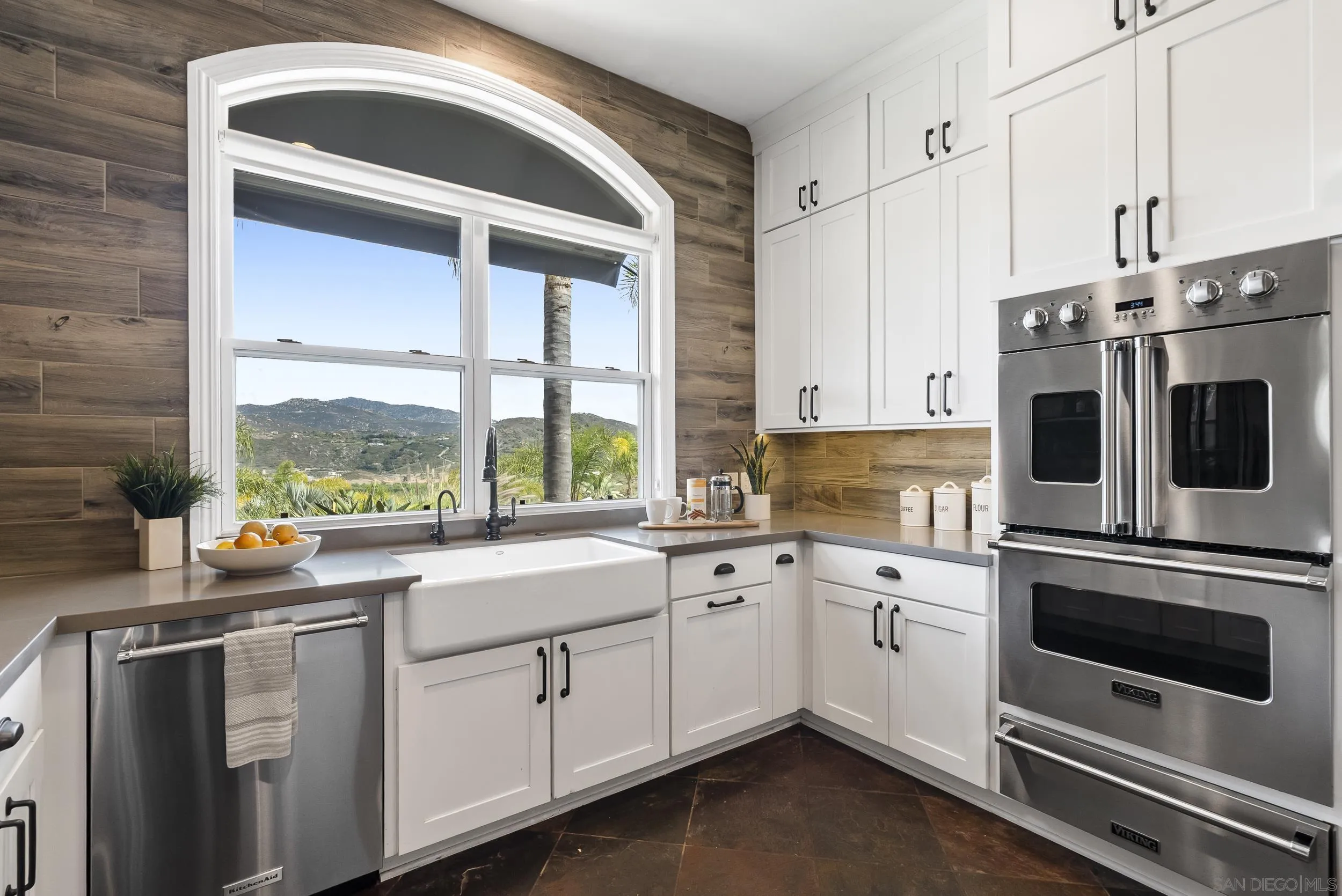 https://cdn.realtyfeed.com/cdn/127/260010854/a0614d6b4090f3e010aedaca9ee9acc5.webp