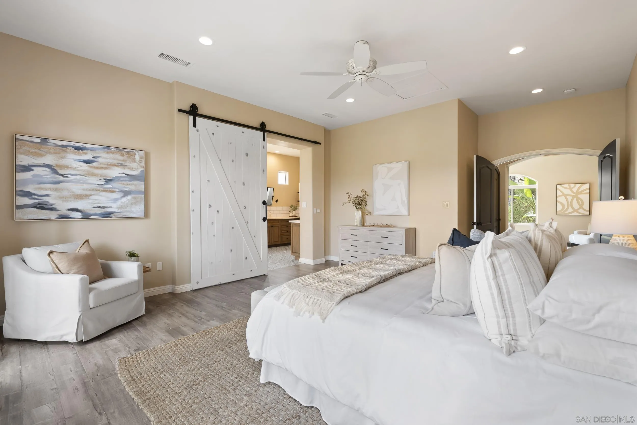 https://cdn.realtyfeed.com/cdn/127/260010854/c143983ccce411bbbec952f4b15cb15e.webp