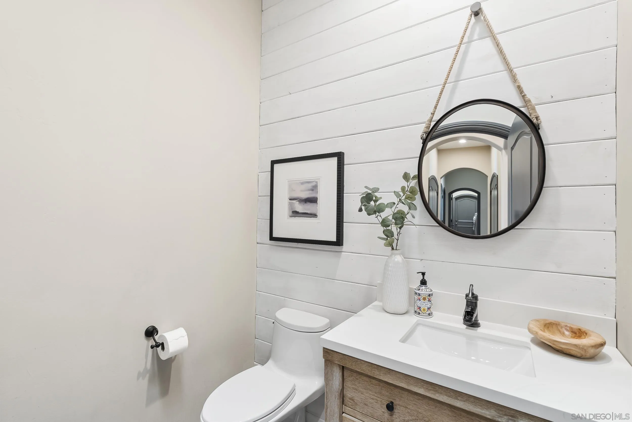 https://cdn.realtyfeed.com/cdn/127/260010854/e4adaff5310cf0451dec103ba490f01c.webp