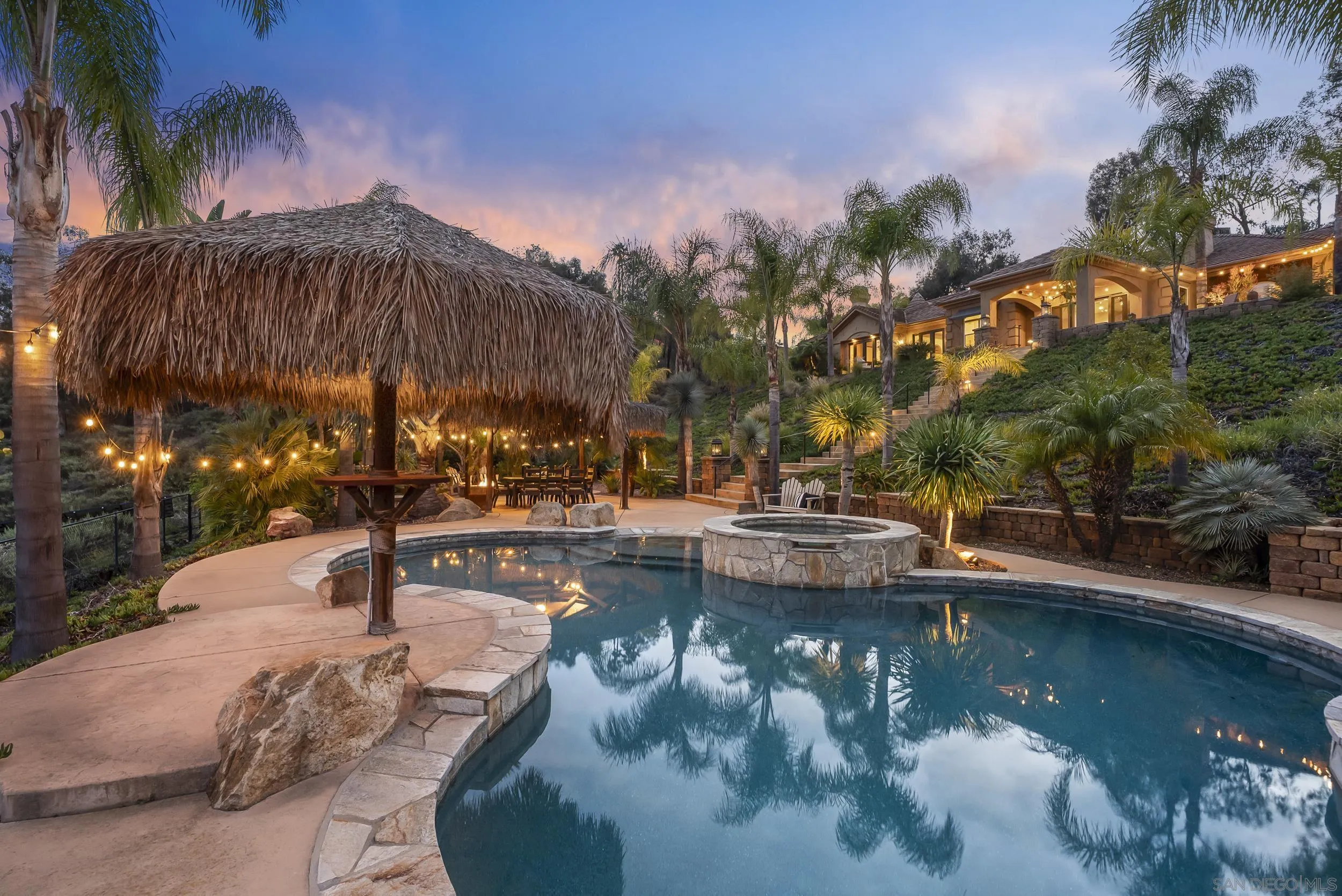 https://cdn.realtyfeed.com/cdn/127/260010854/e54ef140ee1ef829b43307749d64f22d.webp