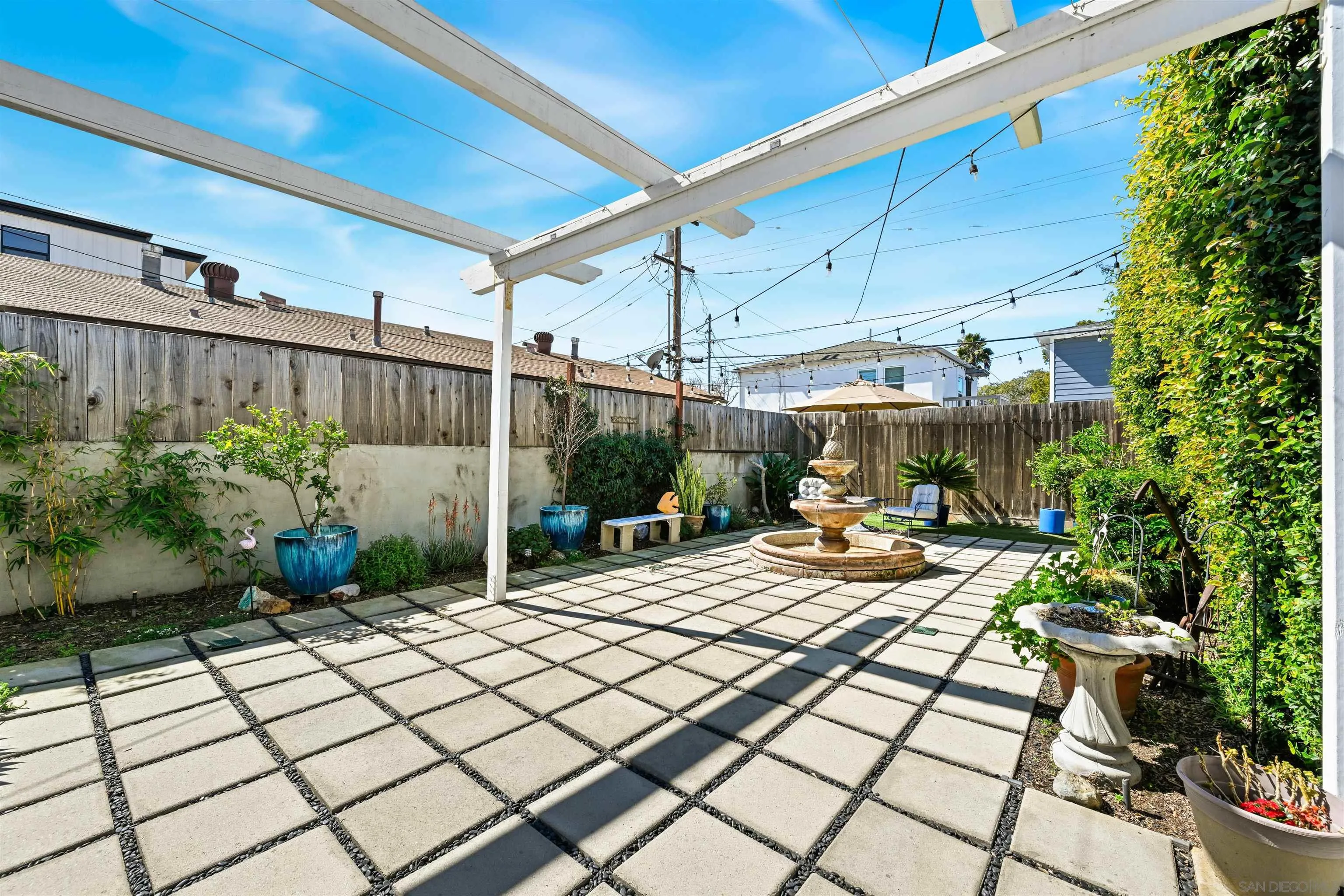https://cdn.realtyfeed.com/cdn/127/260010855/07ee618eb74ade2984eb025d0c266bc2.webp