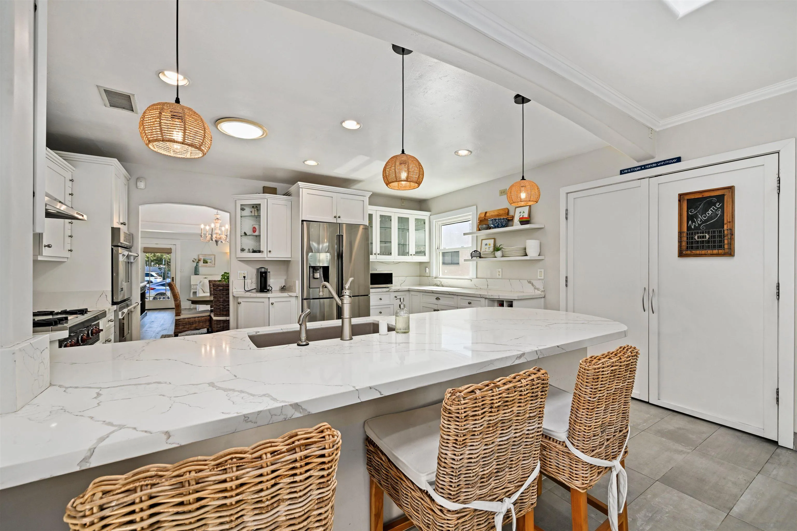 https://cdn.realtyfeed.com/cdn/127/260010855/1a4df730b3fb114c2bd003fdabd7100d.webp