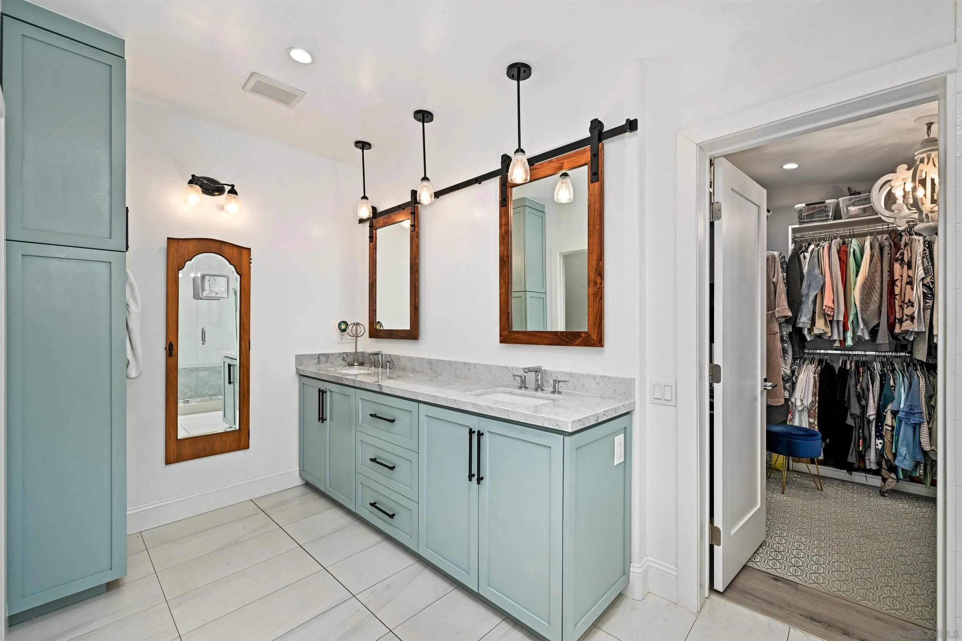 https://cdn.realtyfeed.com/cdn/127/260010855/4f50dfa097d1ca7ff2a409acb05883d1.webp