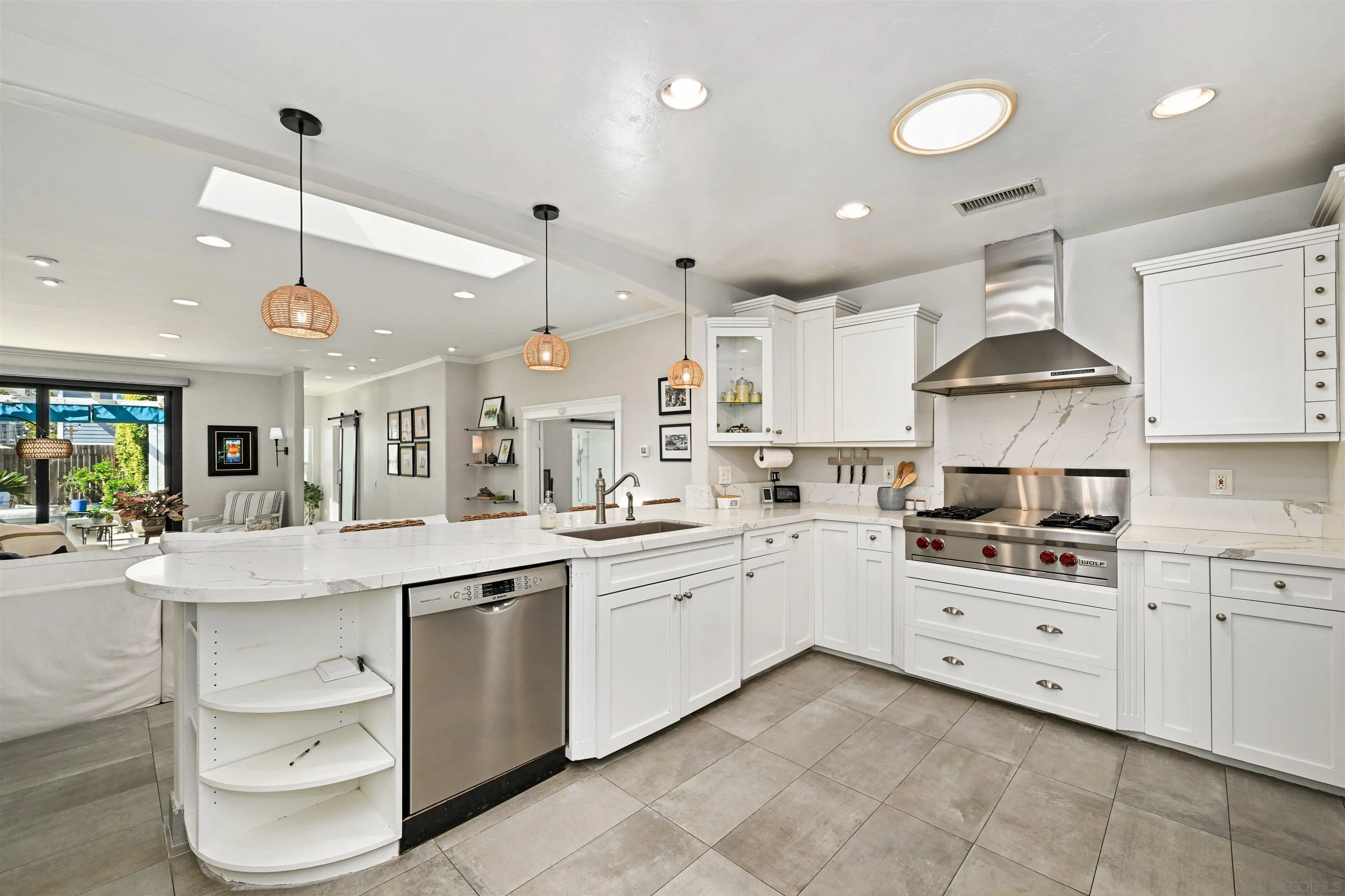 https://cdn.realtyfeed.com/cdn/127/260010855/6c8ec4a033008935d36cdd1663dbf733.webp