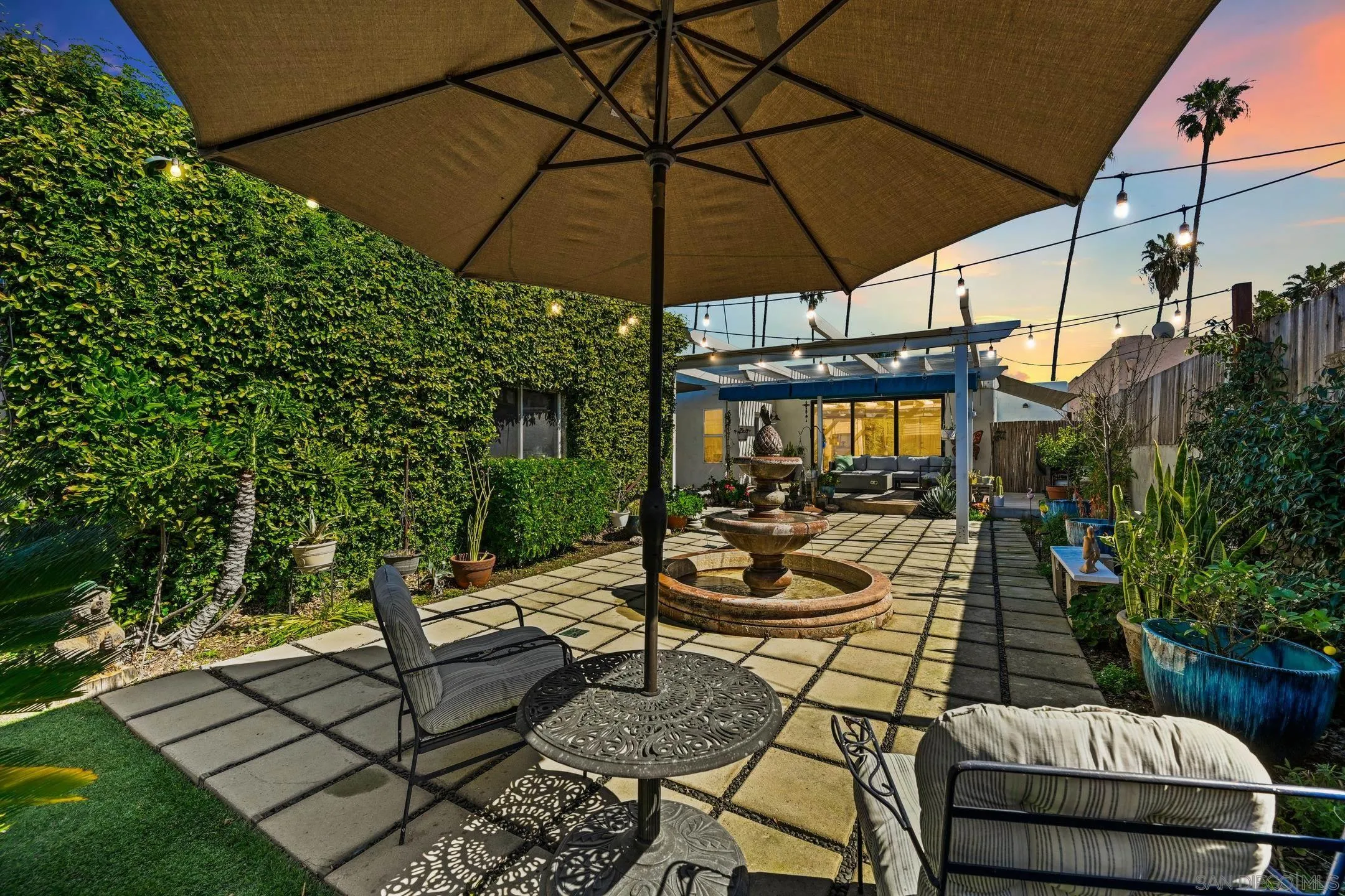 https://cdn.realtyfeed.com/cdn/127/260010855/8a1277643b79502b16900307d726352a.webp