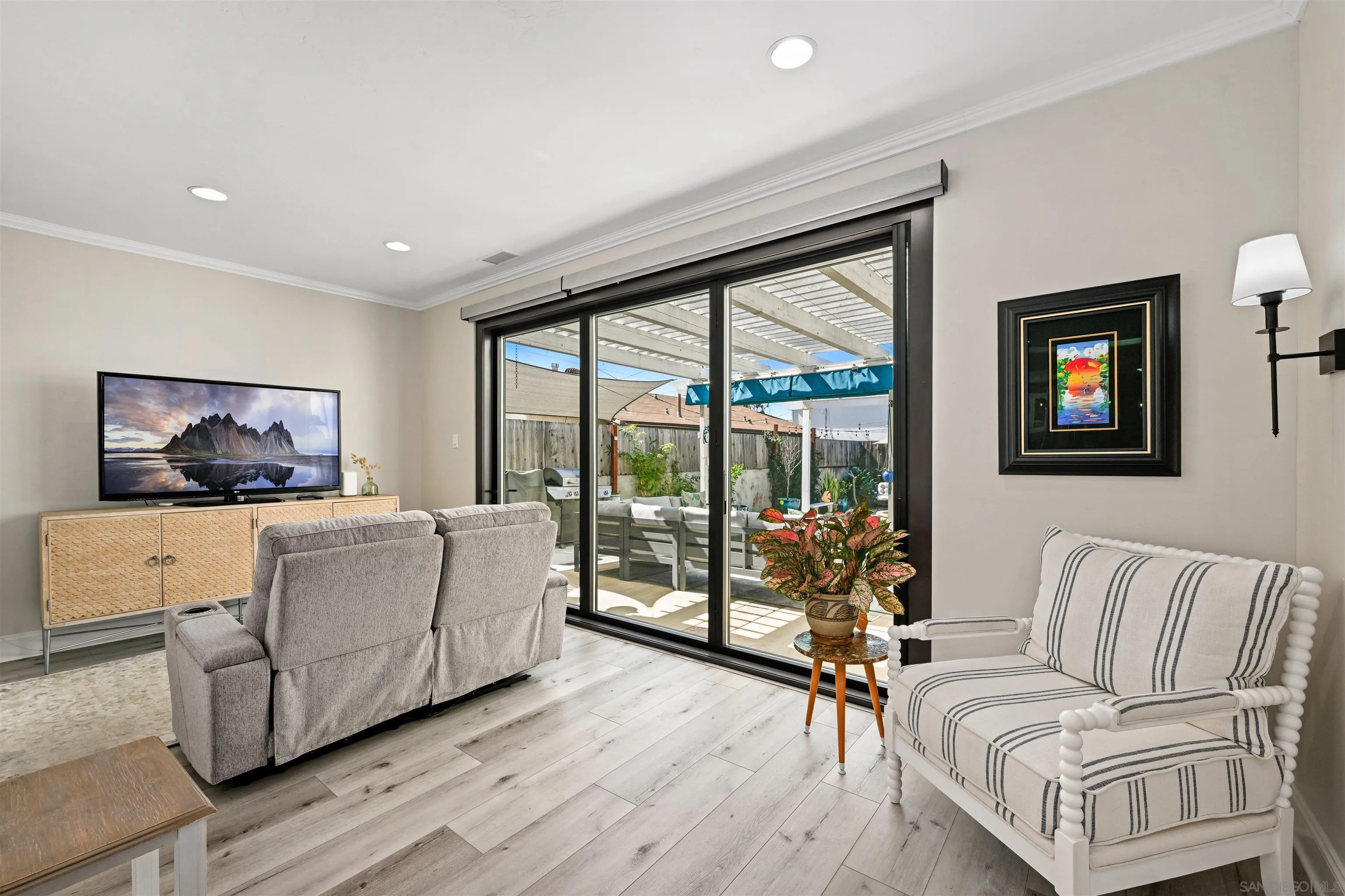 https://cdn.realtyfeed.com/cdn/127/260010855/acfdba47066b49ffe95ca62e8718f1b9.webp