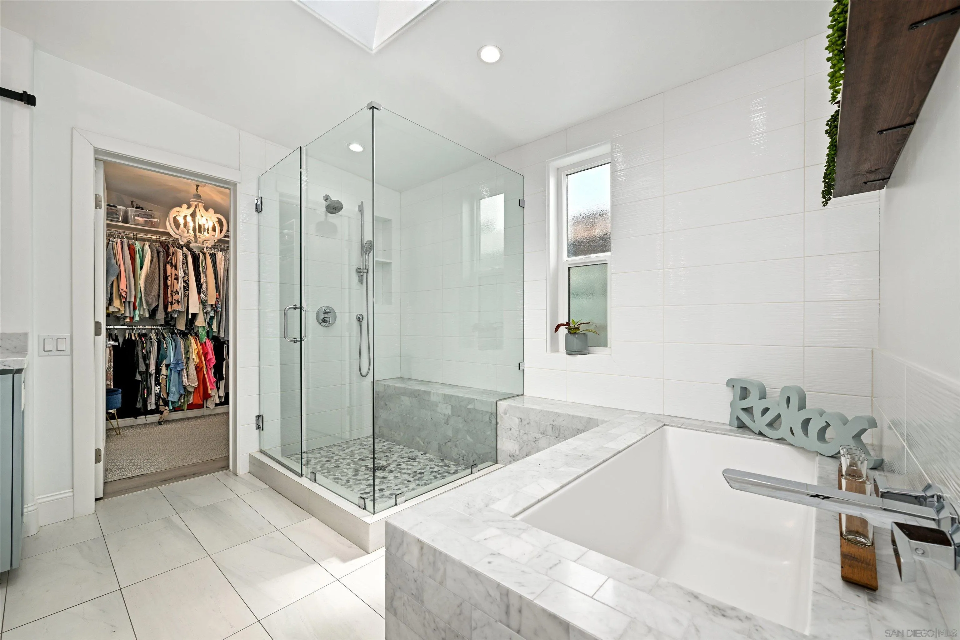 https://cdn.realtyfeed.com/cdn/127/260010855/ce4260530875f3de3a2fdf41f4e12ecf.webp