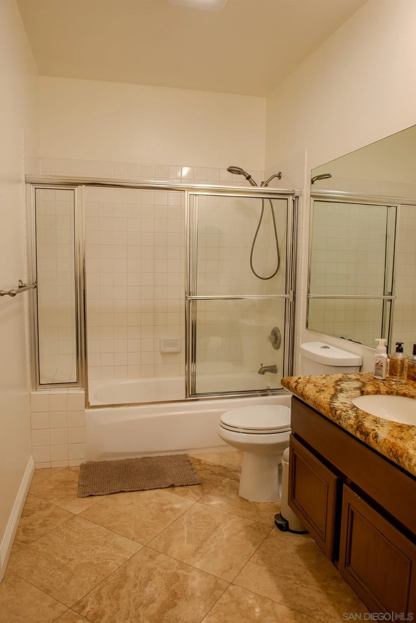 https://cdn.realtyfeed.com/cdn/127/260010858/bb18fe3921ba8de4204eb2021b1efe2e.webp
