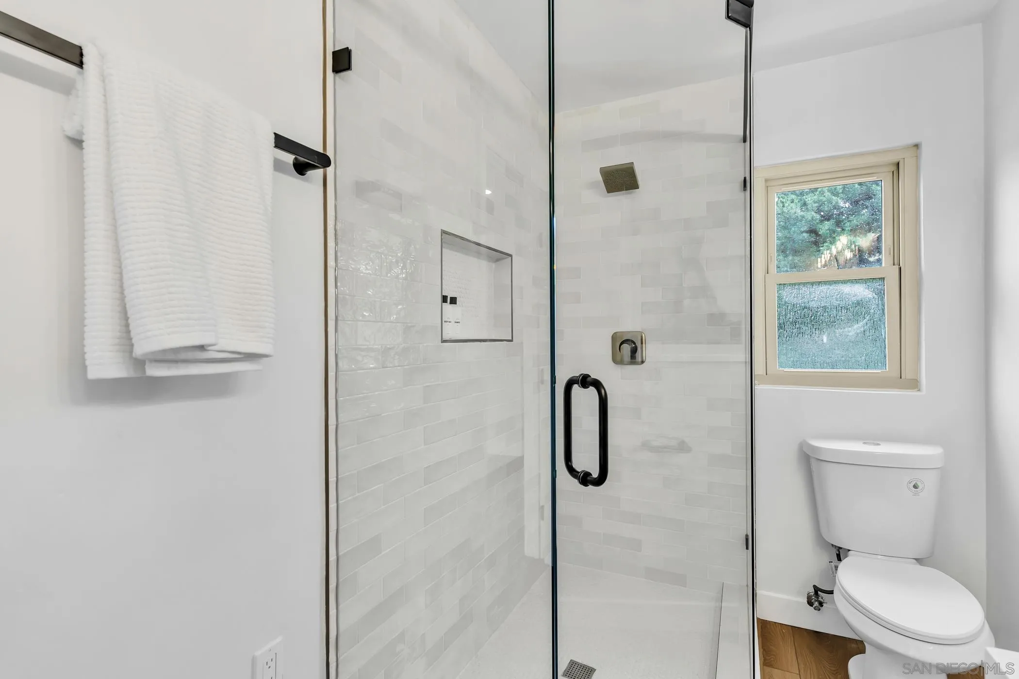 https://cdn.realtyfeed.com/cdn/127/260010859/4bbe4c0f6af58fdf0ce09716133ef4eb.webp