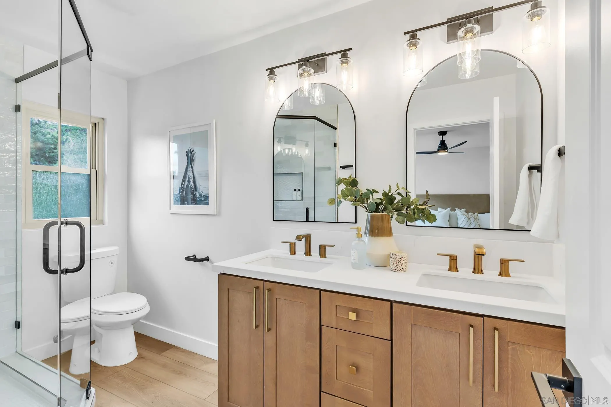 https://cdn.realtyfeed.com/cdn/127/260010859/84f038d04d73ddfcbbb070b7d3e97f95.webp