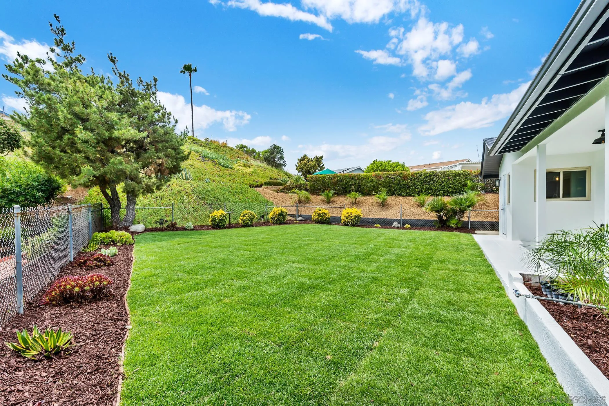 https://cdn.realtyfeed.com/cdn/127/260010859/d341f90767db690fbfb943de8c6f5355.webp
