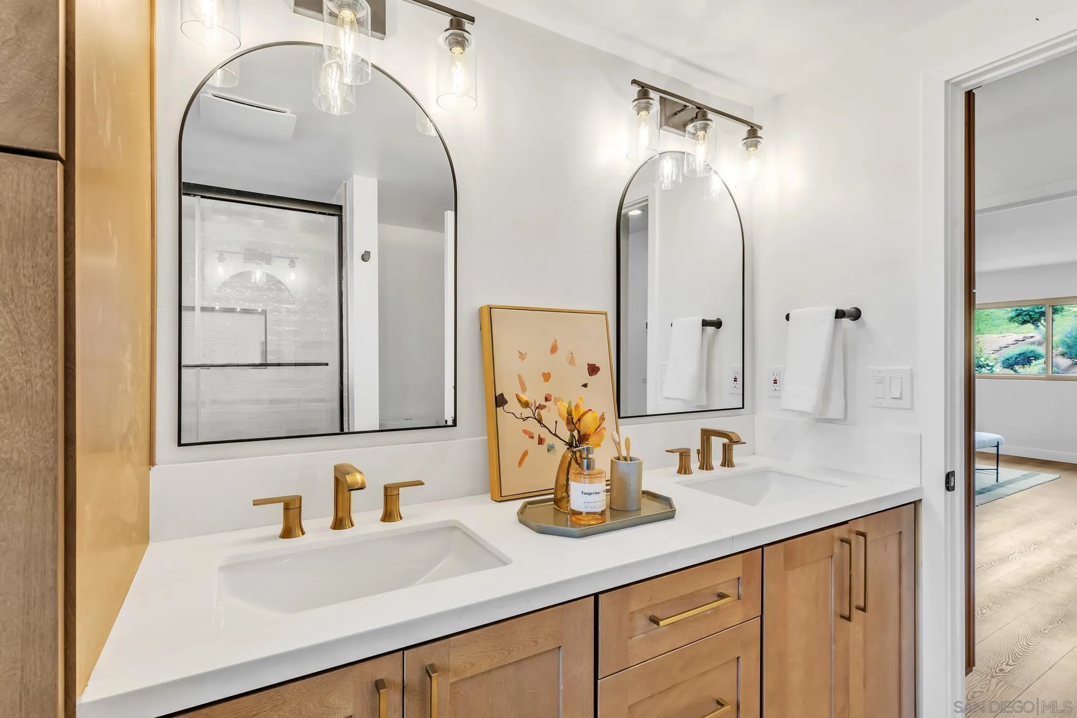 https://cdn.realtyfeed.com/cdn/127/260010859/d8ef03c231f703ec4eaadf4682a50b09.webp