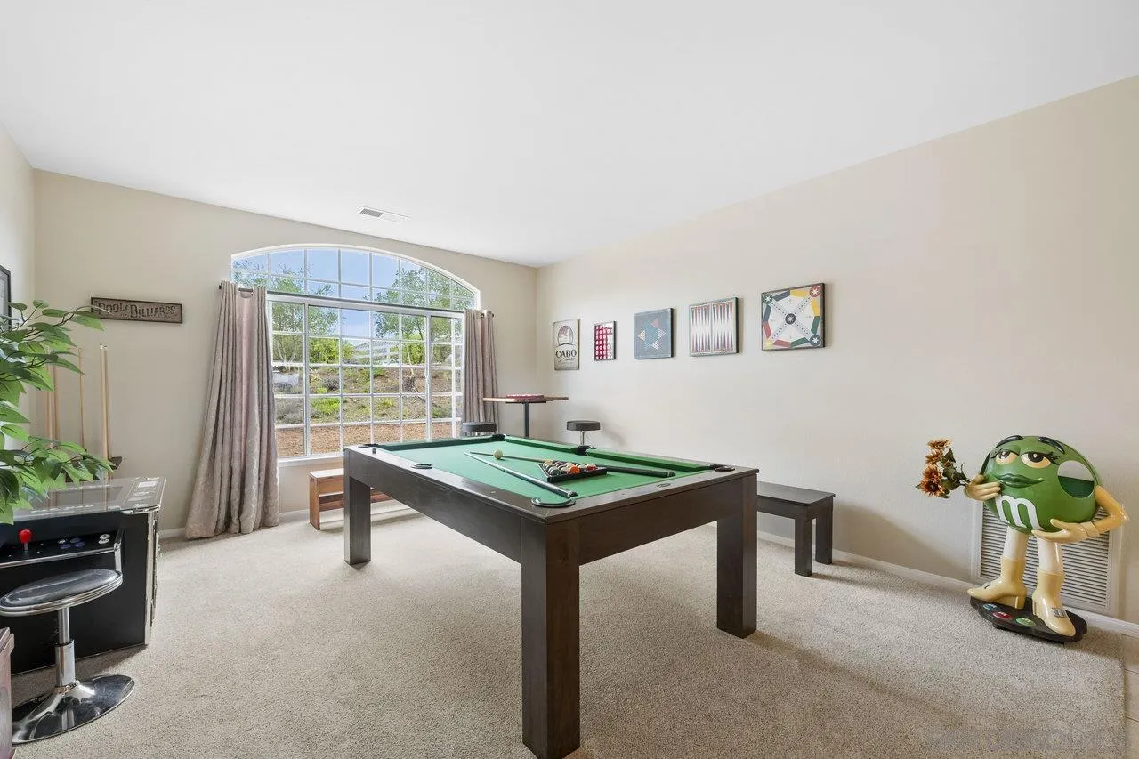 https://cdn.realtyfeed.com/cdn/127/260010866/044b3e2695adfed09e8d8426a30928df.webp