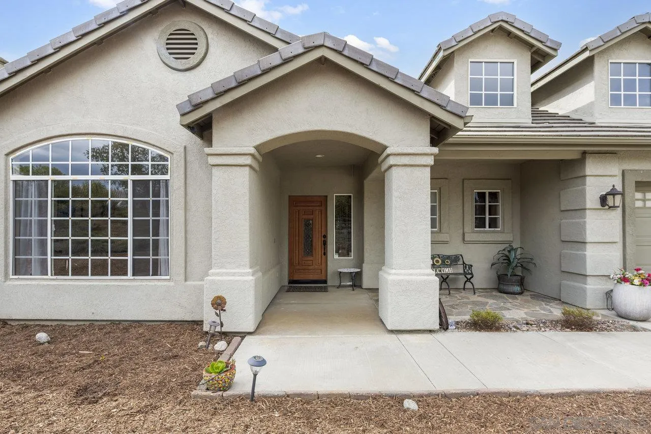 https://cdn.realtyfeed.com/cdn/127/260010866/587bc85c8eeccd97f5cf5435208562ed.webp