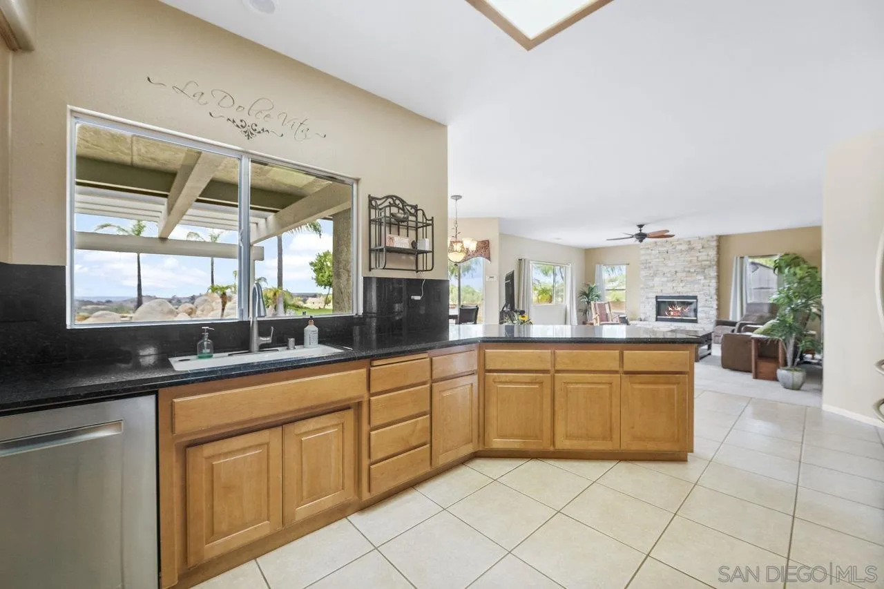 https://cdn.realtyfeed.com/cdn/127/260010866/8199a1c691a5d0ab6472e20b5a1ce450.webp