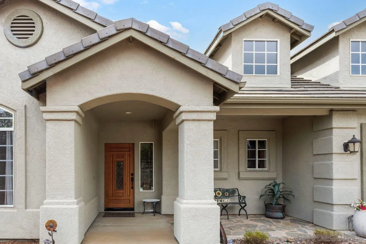 https://cdn.realtyfeed.com/cdn/127/260010866/aa13e654f6e00e0e3491349acab68ac4.webp