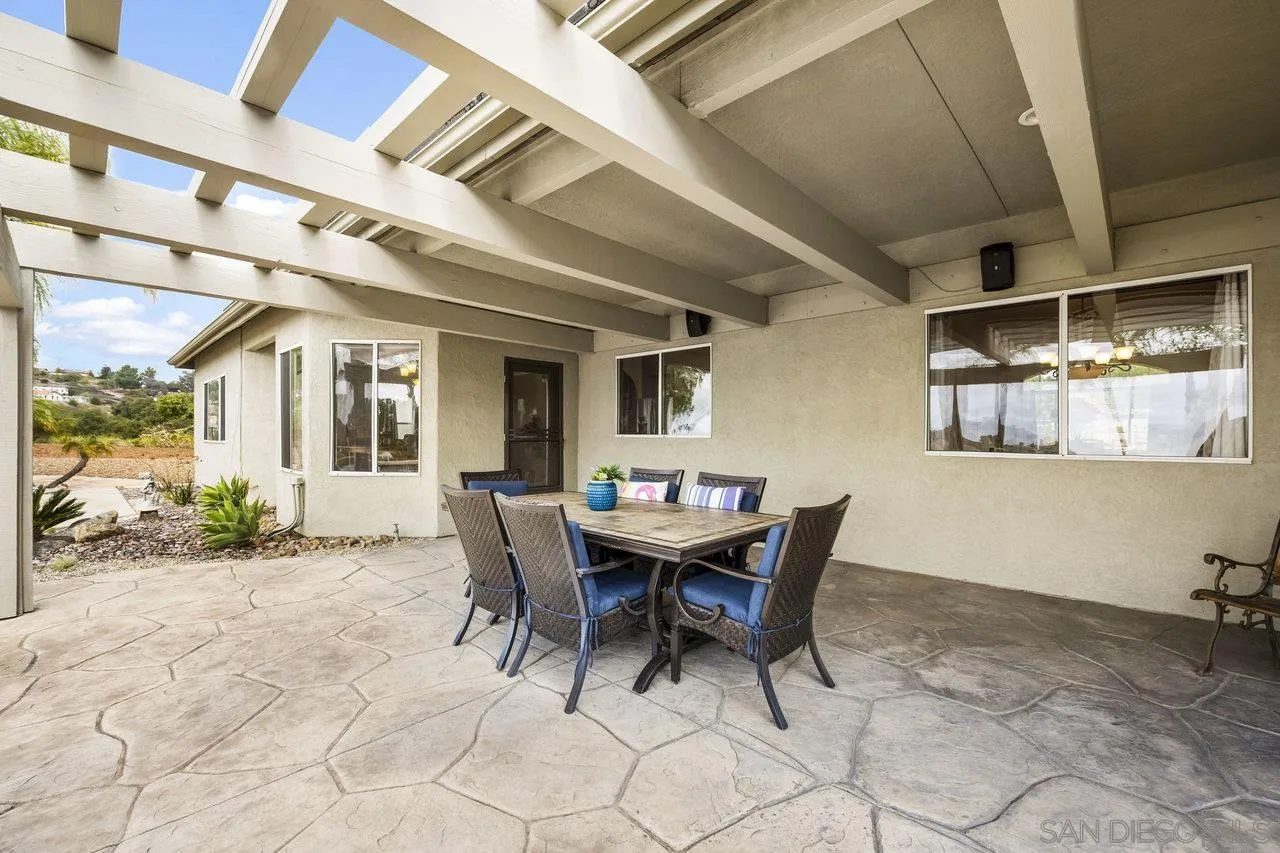 https://cdn.realtyfeed.com/cdn/127/260010866/f37ab5b955a84a57e8e1b099d2172c84.webp