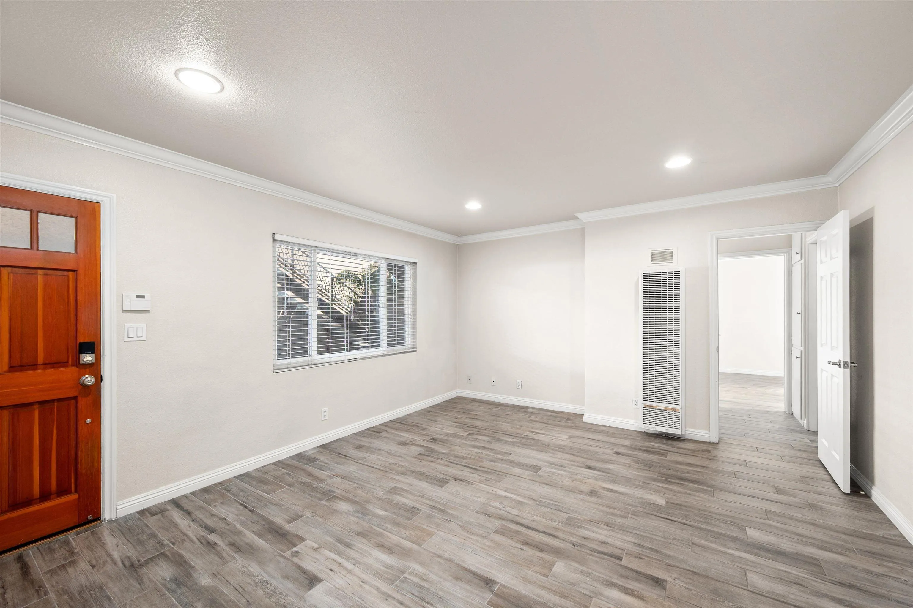 Photo #3: 260010870 Listing: Photo #3