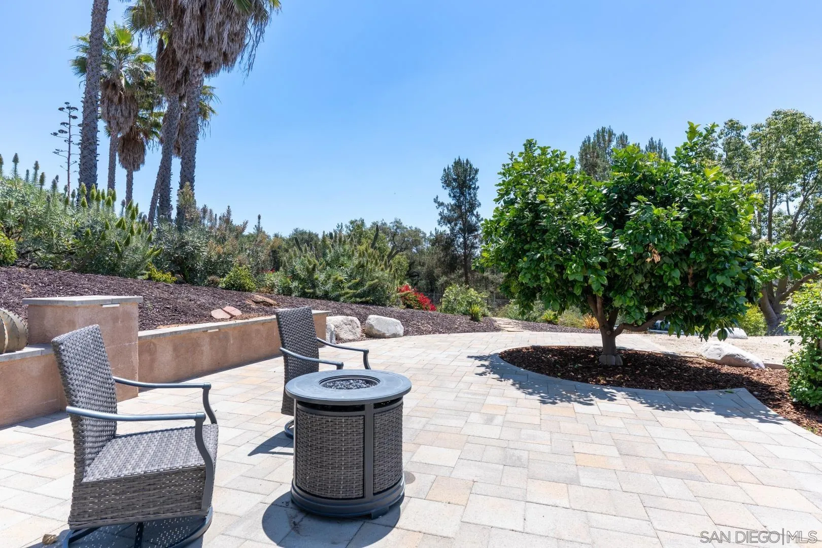 https://cdn.realtyfeed.com/cdn/127/260010871/0039e1d1c94c6c50eeef6d495f626ac9.webp