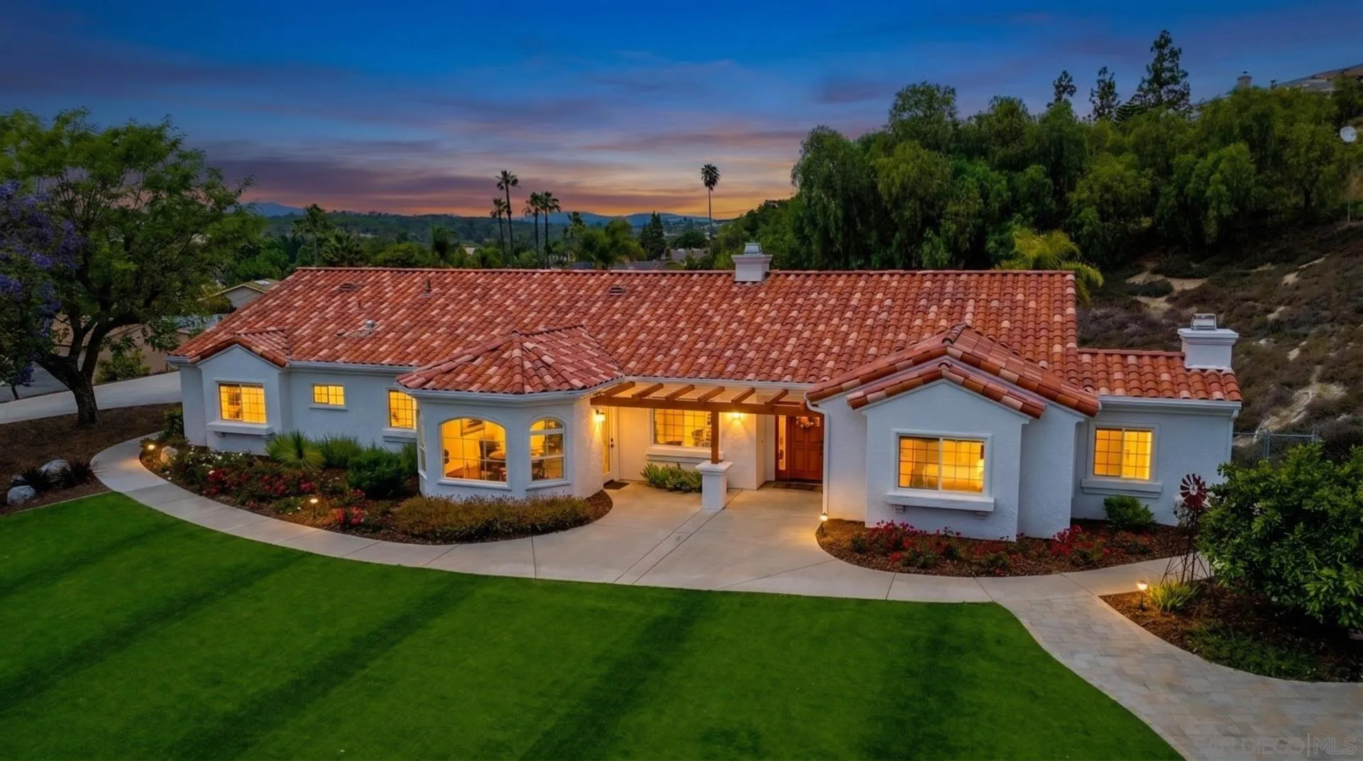 https://cdn.realtyfeed.com/cdn/127/260010871/ab655e5319a4a049b99a01404d732f28.webp