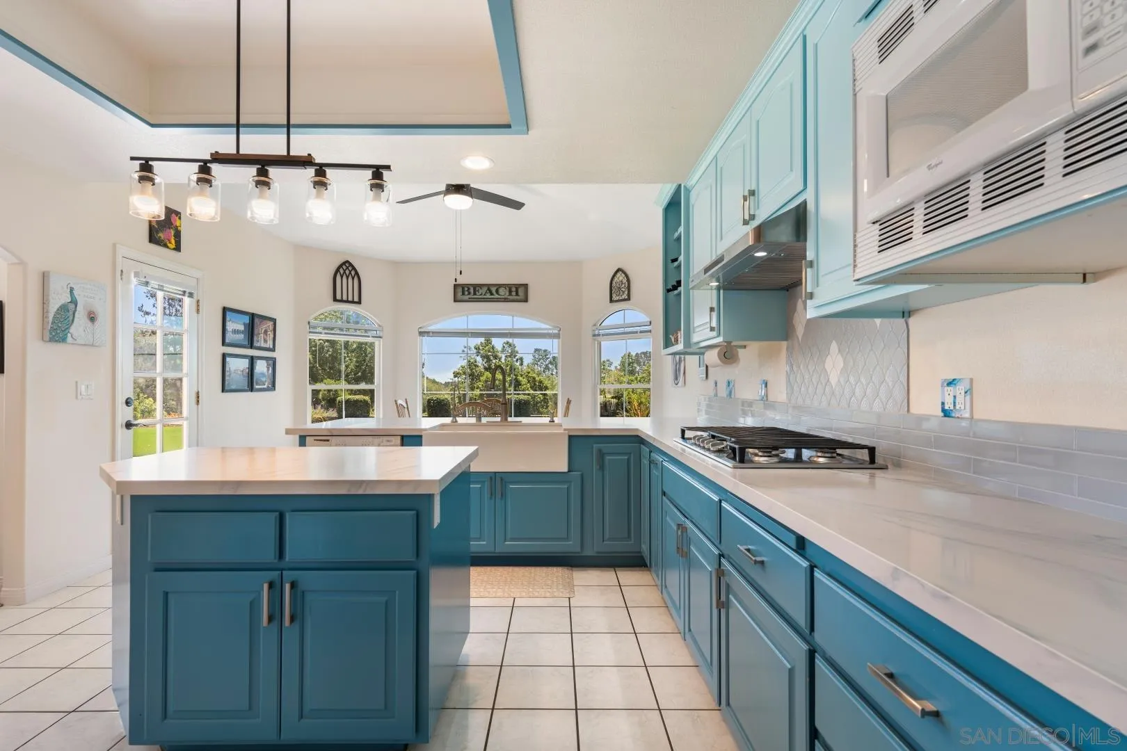 https://cdn.realtyfeed.com/cdn/127/260010871/bdcce83e1b96f82c8d2de70ad7882bf6.webp
