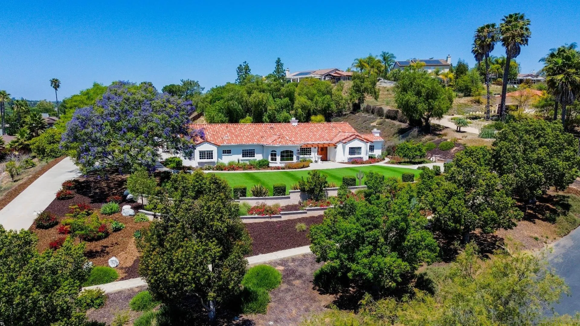 https://cdn.realtyfeed.com/cdn/127/260010871/f57f3a366f7dc1dd0bc0f6954caefb74.webp