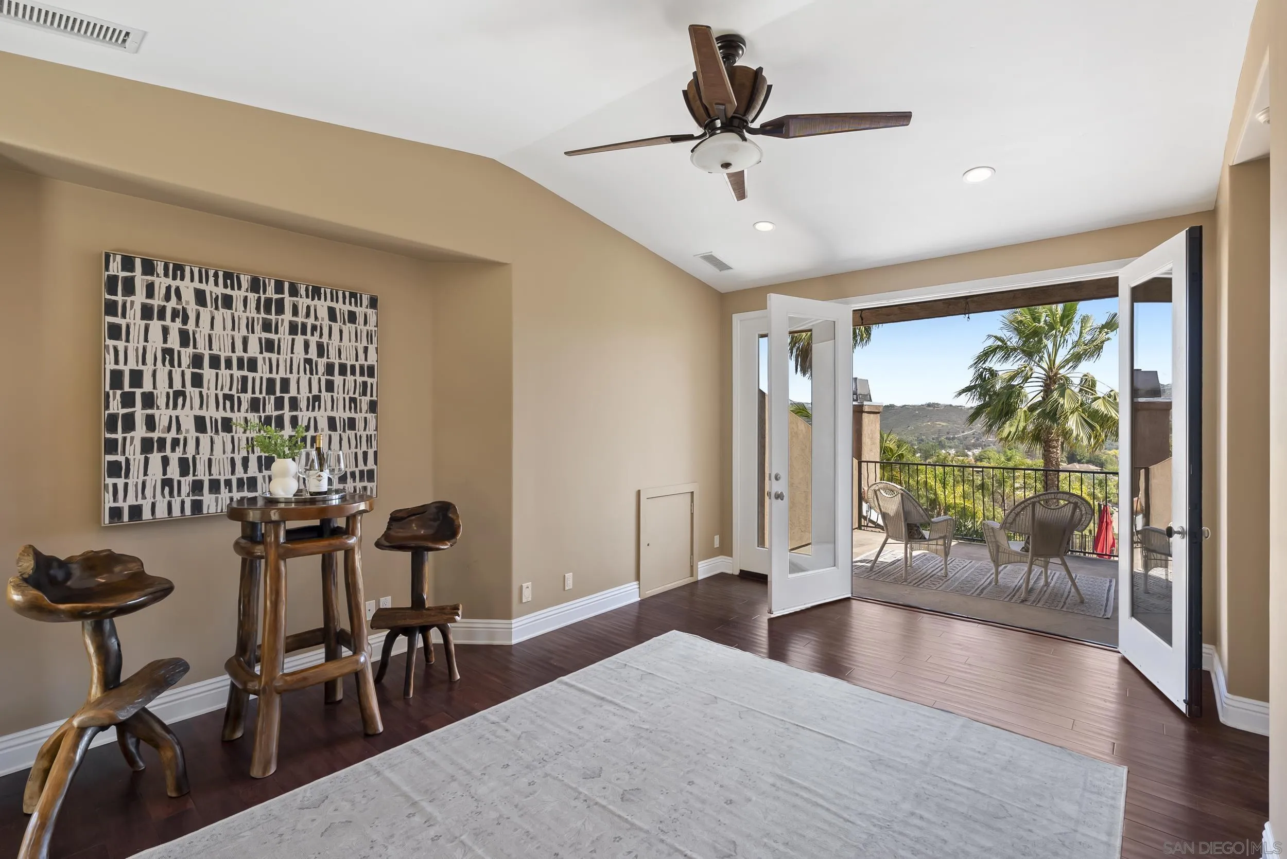 https://cdn.realtyfeed.com/cdn/127/260010873/9f7ac90fce8f4688109e40f4e9bc9d91.webp