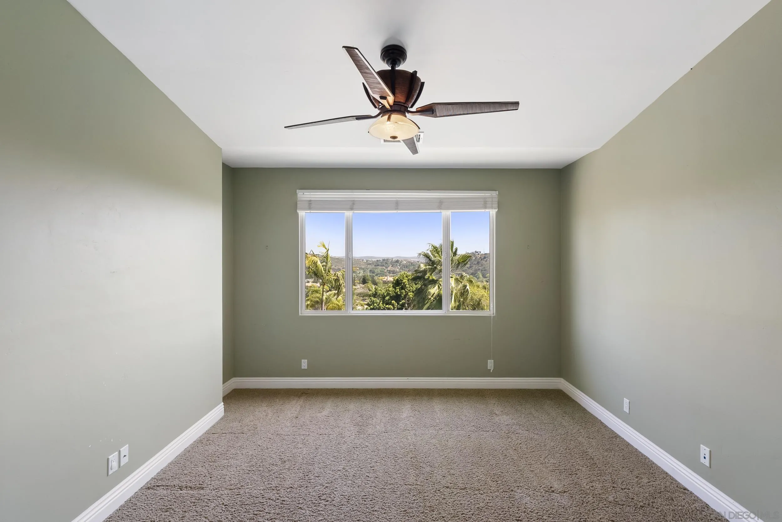 https://cdn.realtyfeed.com/cdn/127/260010873/a64fd186a77730e53a2dfd3e53d7c4b6.webp