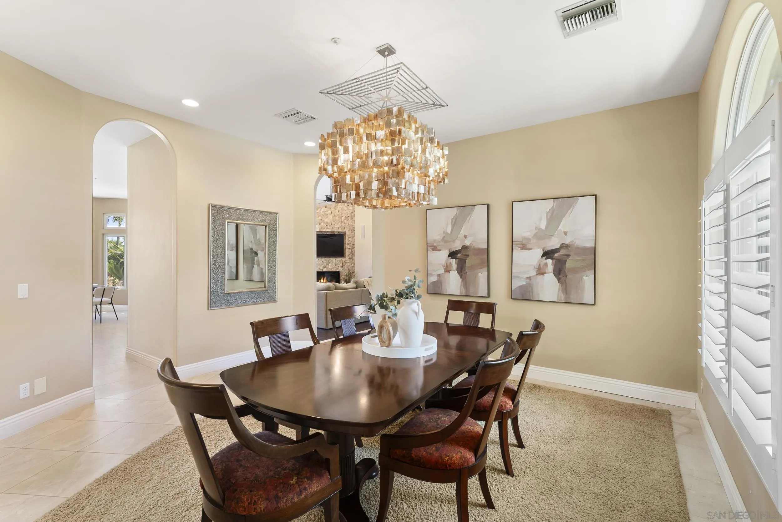 https://cdn.realtyfeed.com/cdn/127/260010873/aa01d054f45fdacce2dfb8ab6da09ea5.webp