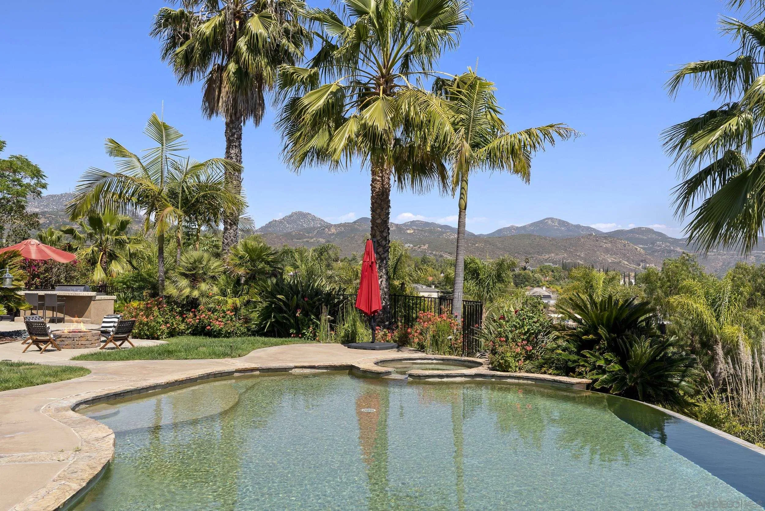 https://cdn.realtyfeed.com/cdn/127/260010873/c7c54a2a7293f63c417ed5d021dee9d2.webp