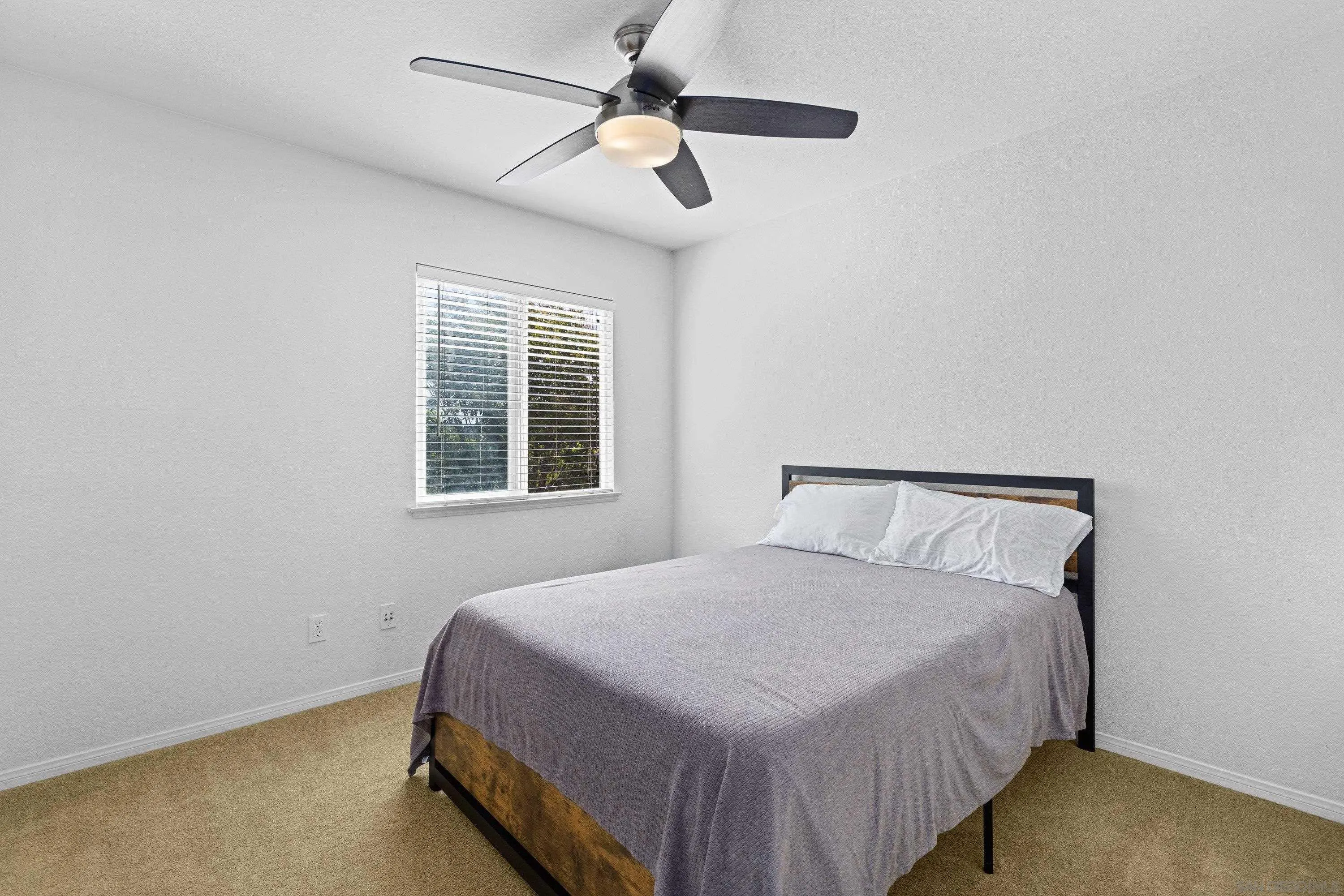 https://cdn.realtyfeed.com/cdn/127/260010877/0861ba96ac8c841714de883d219d8316.webp
