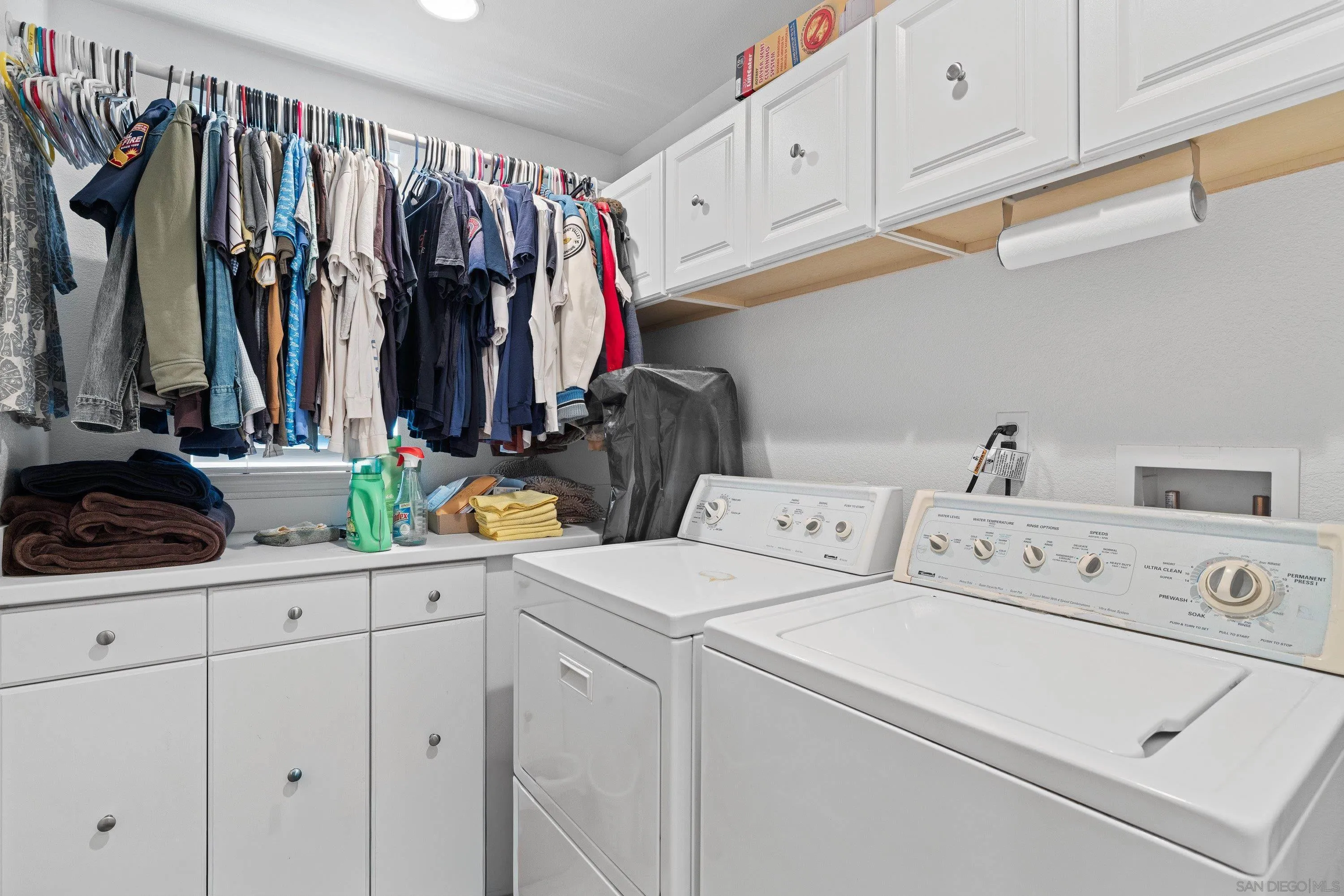 https://cdn.realtyfeed.com/cdn/127/260010877/beced8292e94ab9ddba0b642bf088ddf.webp