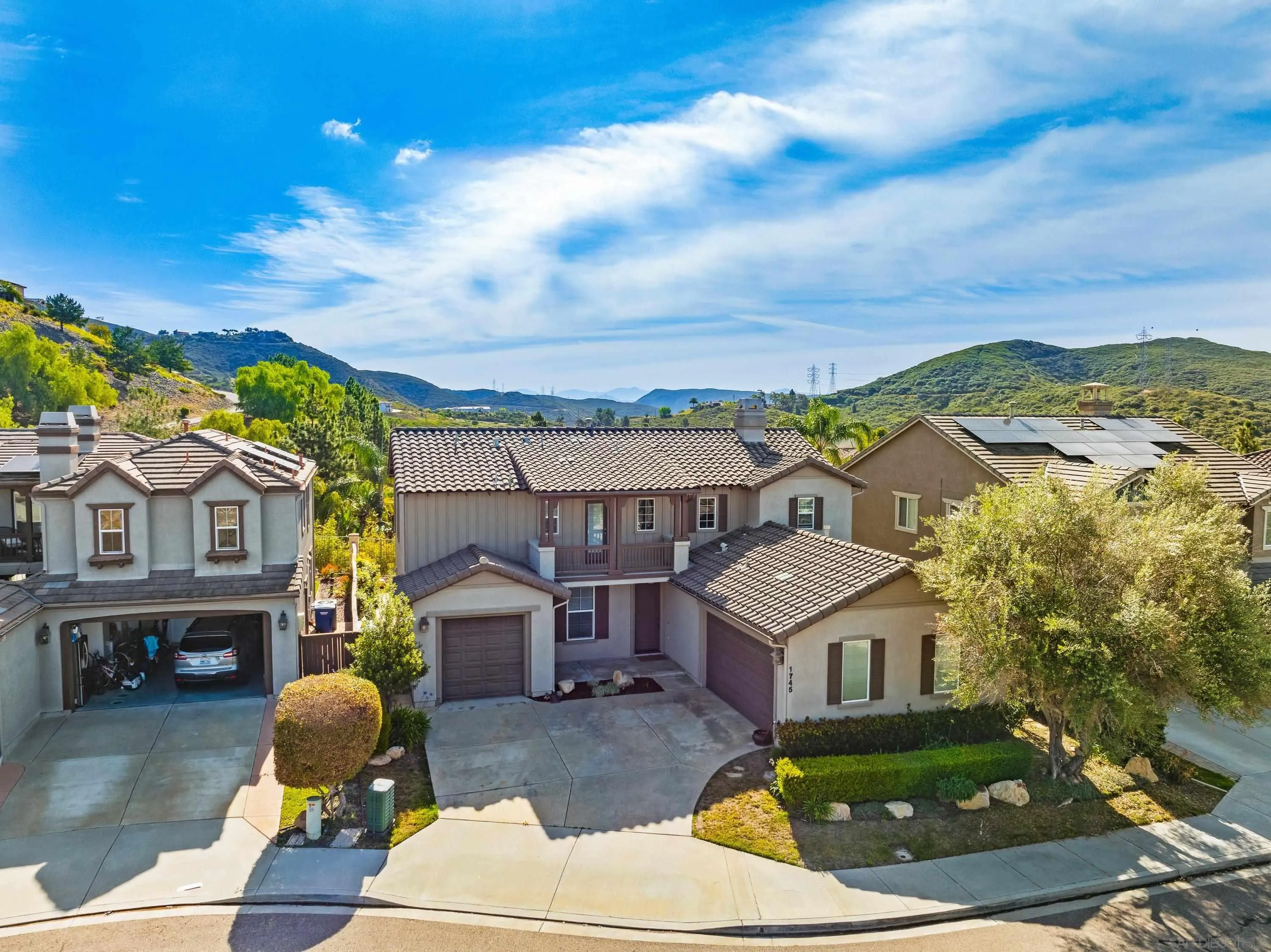 https://cdn.realtyfeed.com/cdn/127/260010877/cfa5fd6e48cea6e4c631afe511a4260a.webp