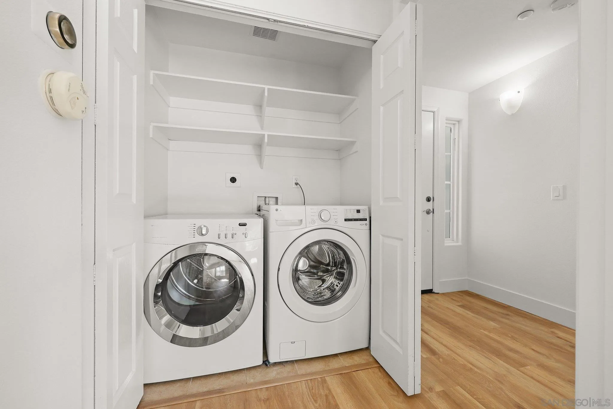 https://cdn.realtyfeed.com/cdn/127/260010878/68776975263c8bd1f94587ccd66fde47.webp